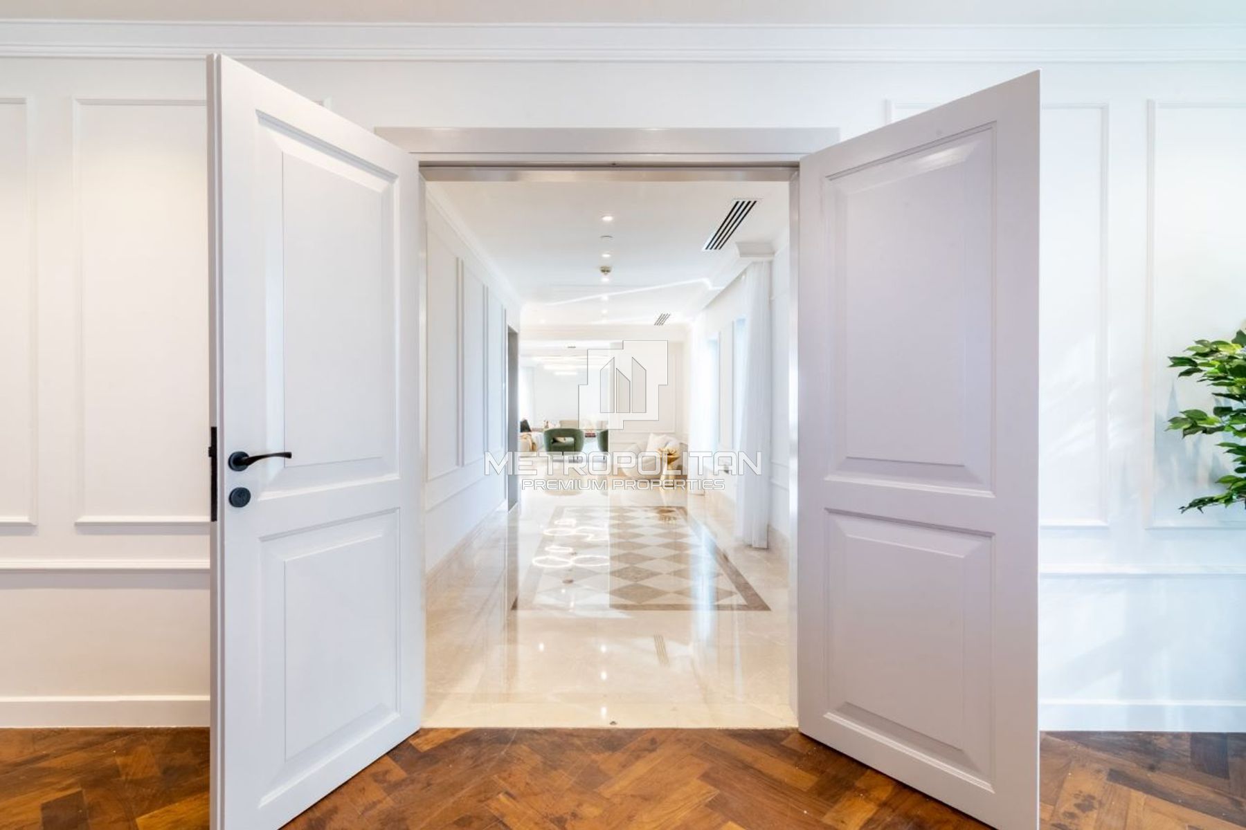 Luxury Penthouse | Upgraded | Panoramic Views