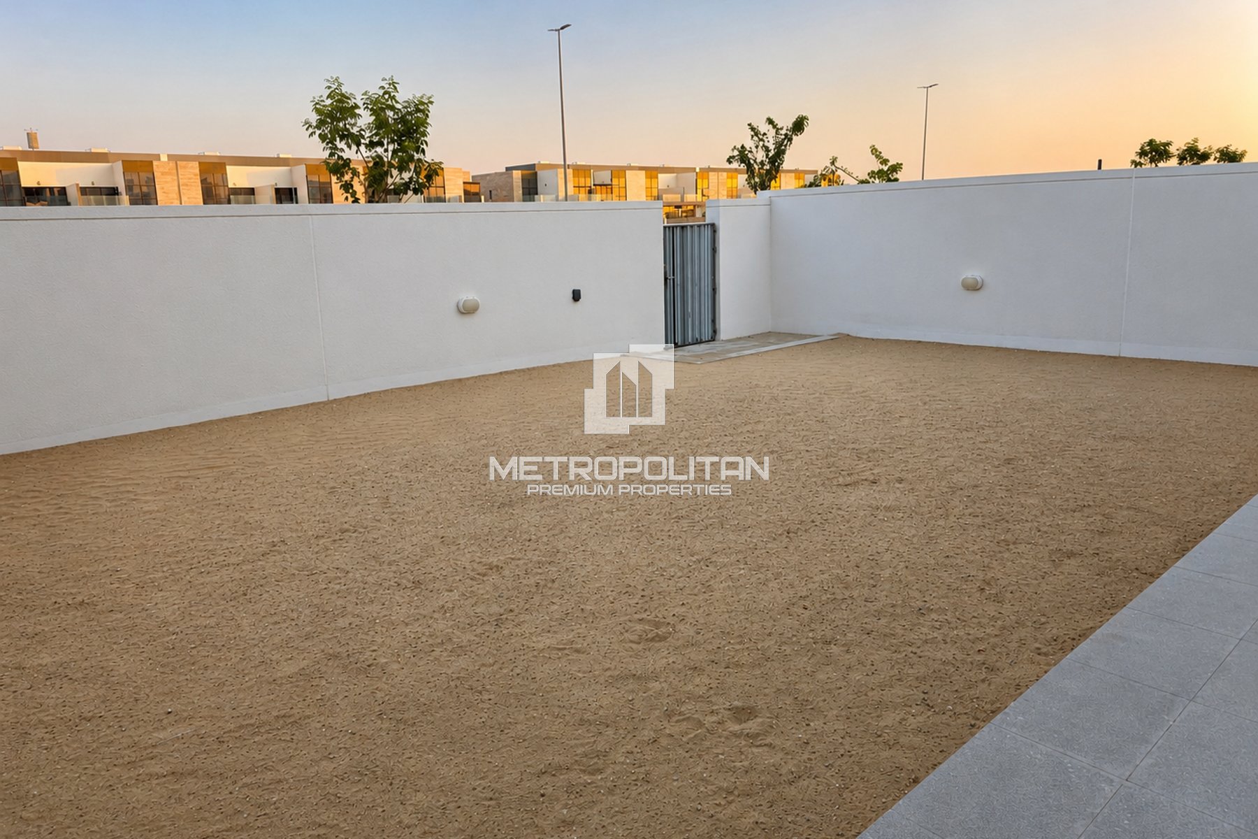 Corner TH | Massive Plot | G+2 | Mortgage Ready