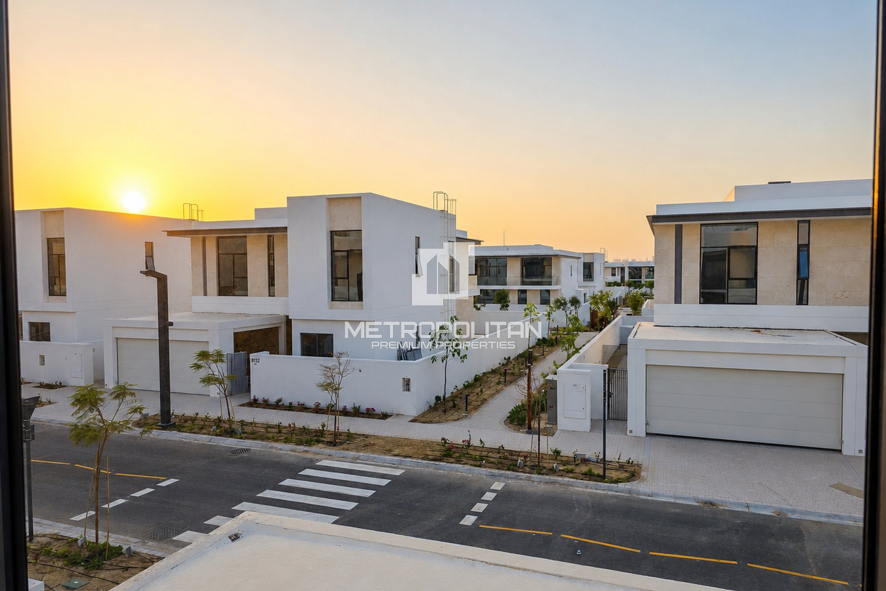 Corner TH | Massive Plot | G+2 | Mortgage Ready