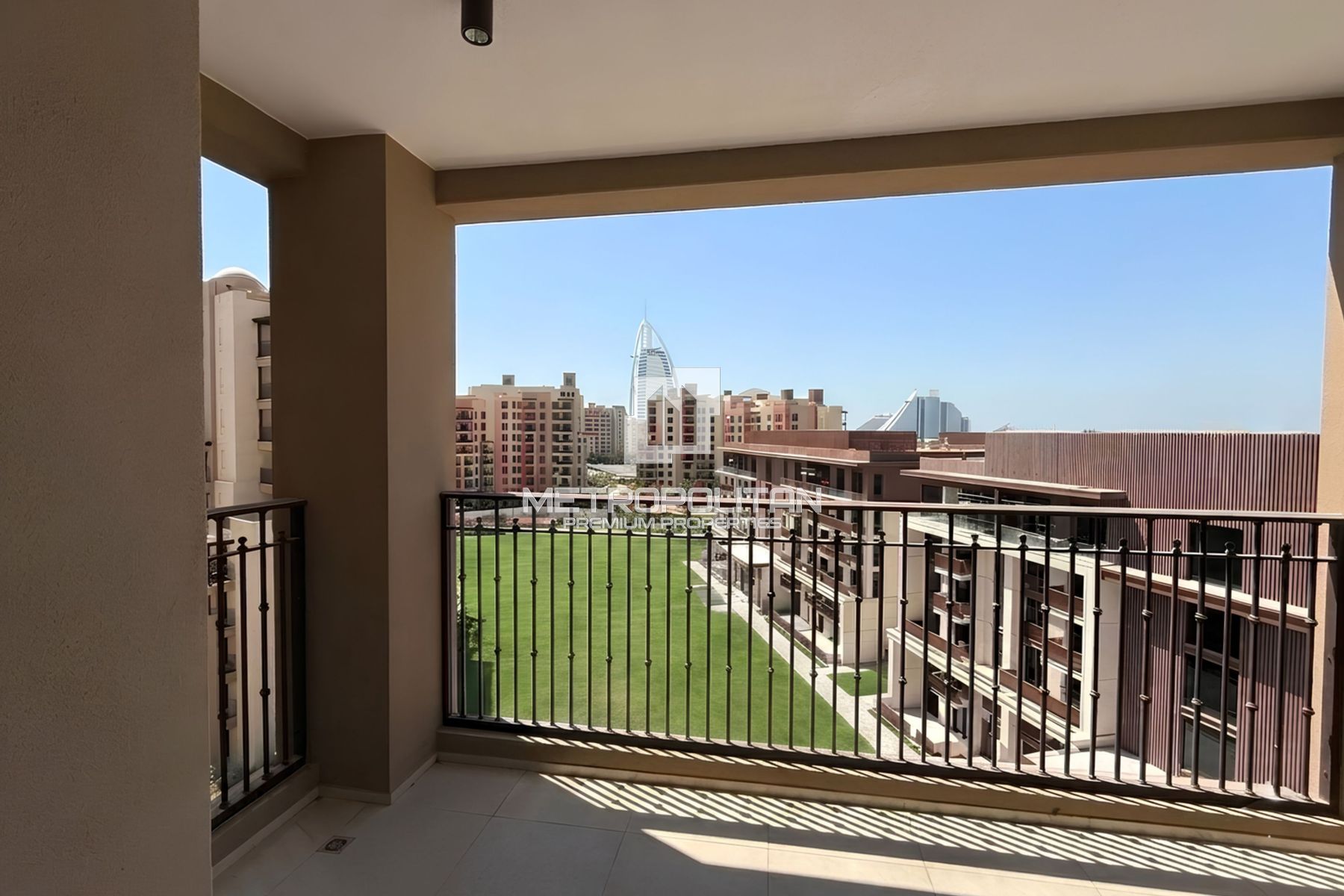 Burj Al Arab View | High Floor | Corner Unit