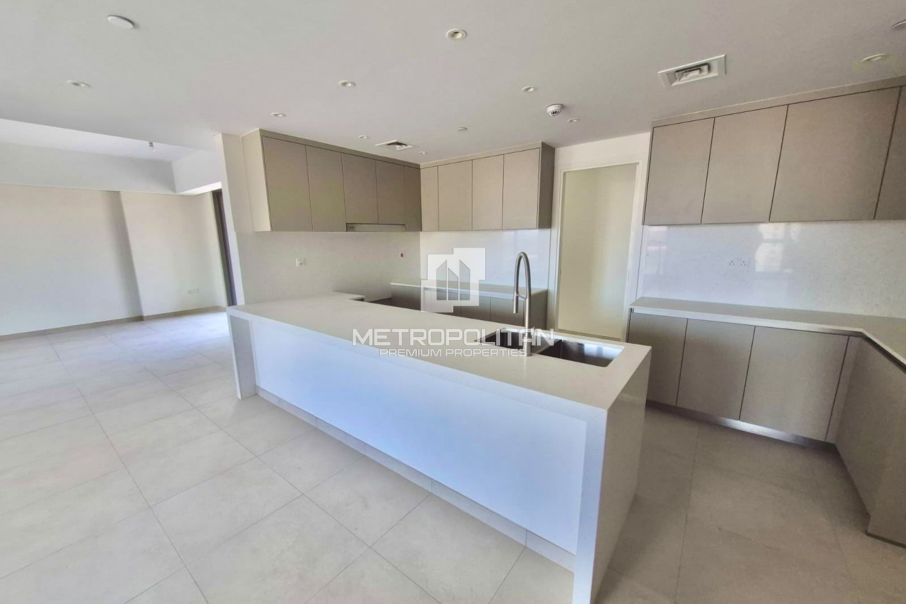 Burj Al Arab View | High Floor | Corner Unit