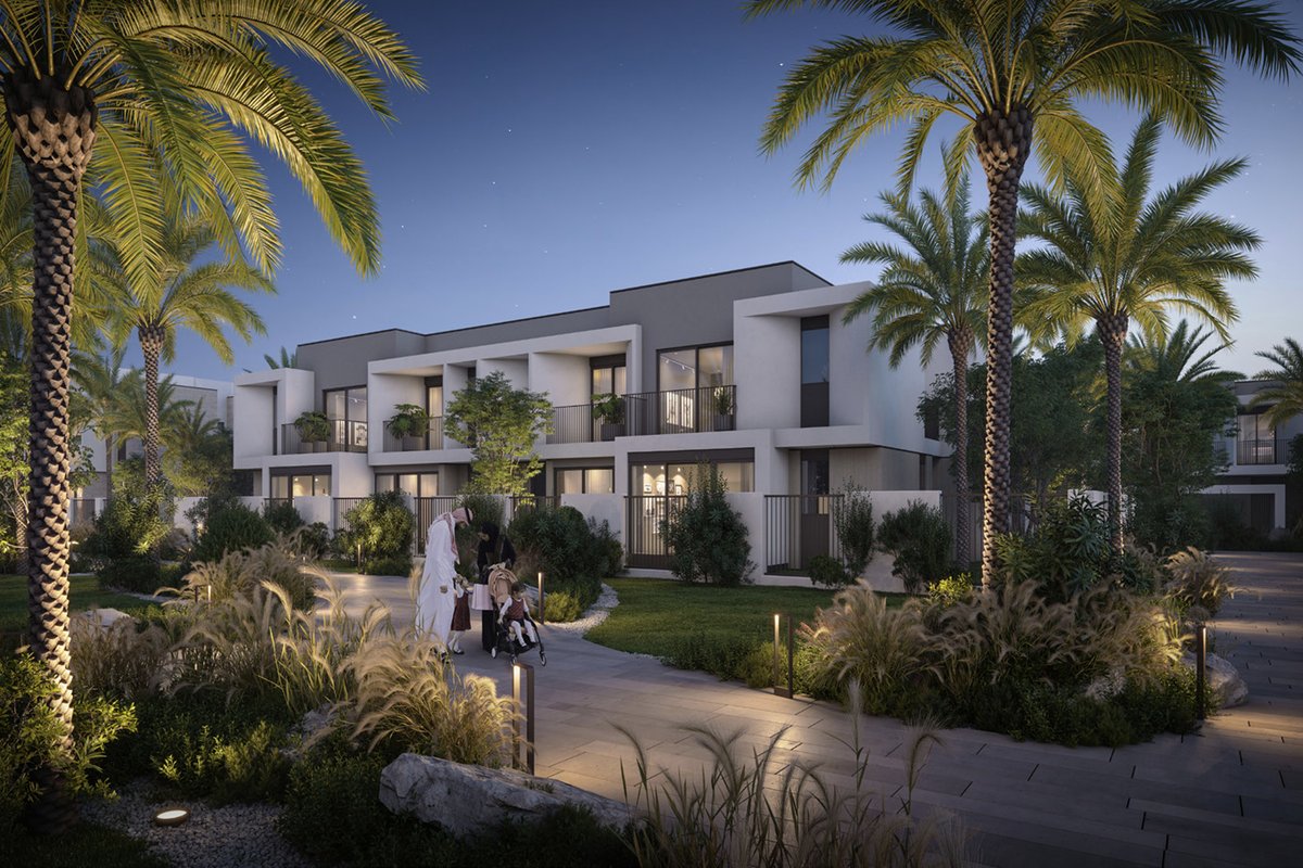 Single Row | Pool View | Large Layout | Huge Plot