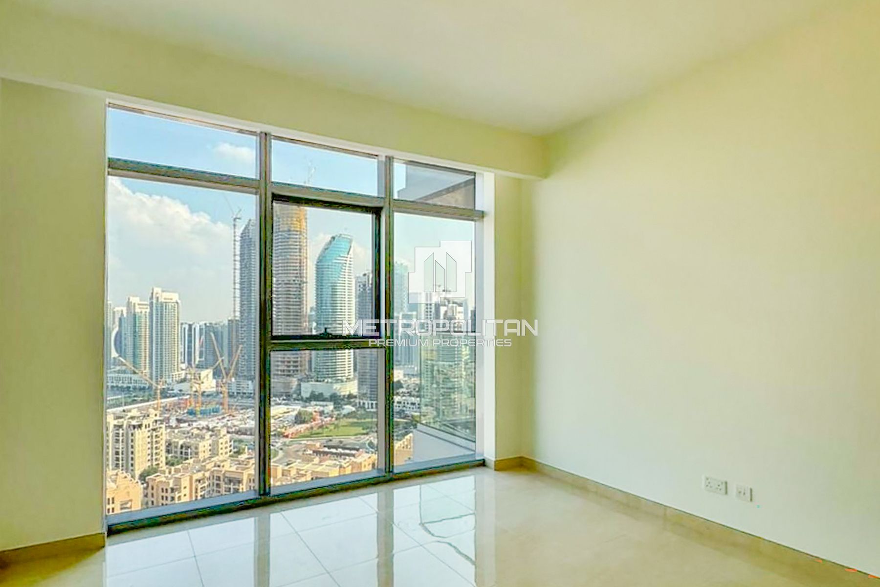 Burj & Pool View | Best Layout | High Floor