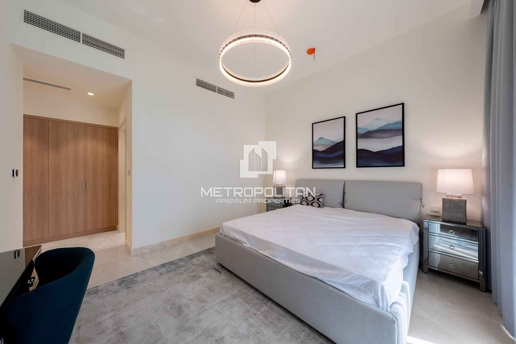 Corner Unit | Single Row | Park View | Big Plot