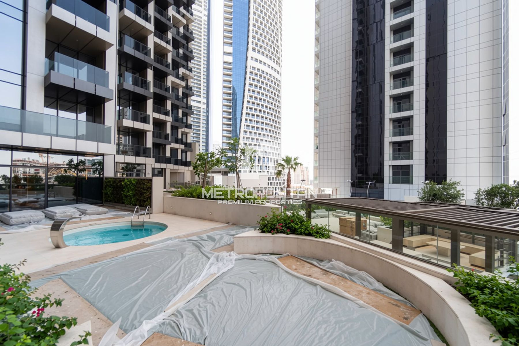 Fully Furnished | High Floor | Canal View