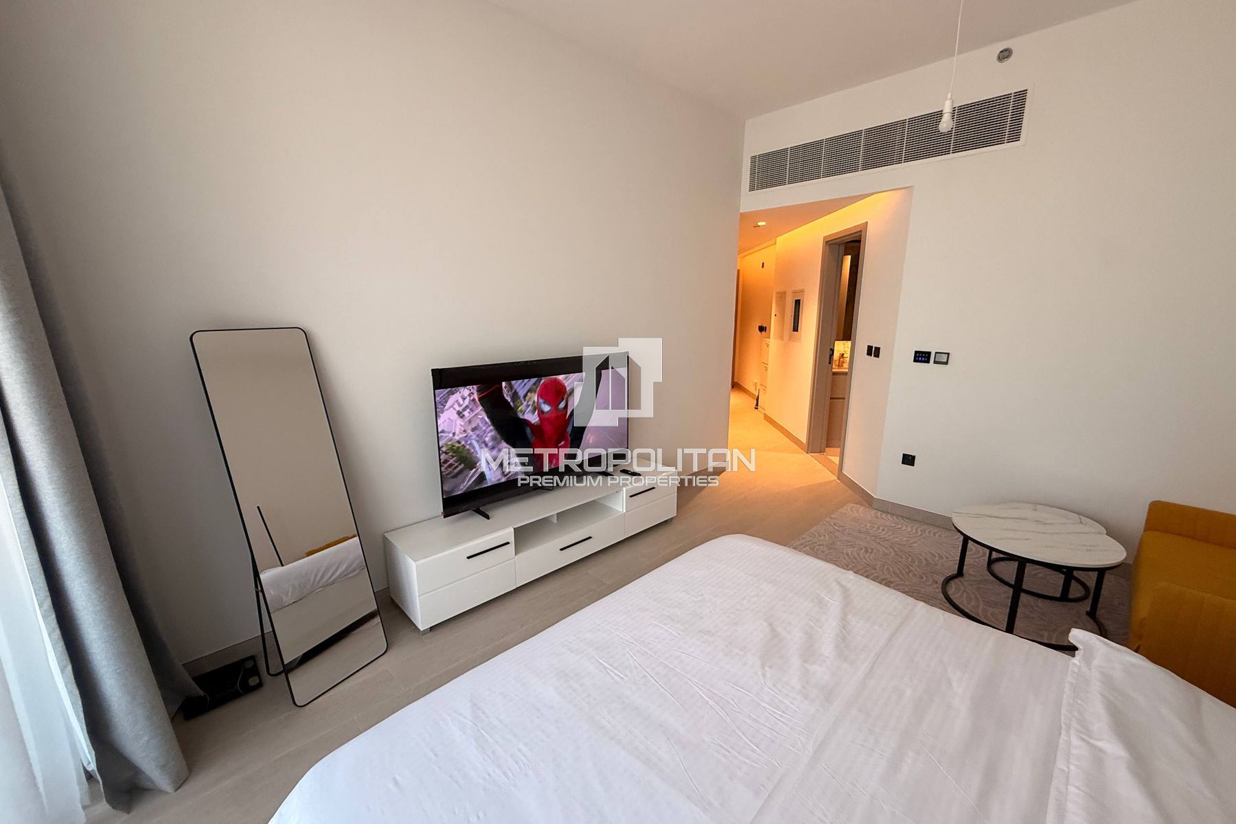 Fully Furnished | High Floor | Canal View
