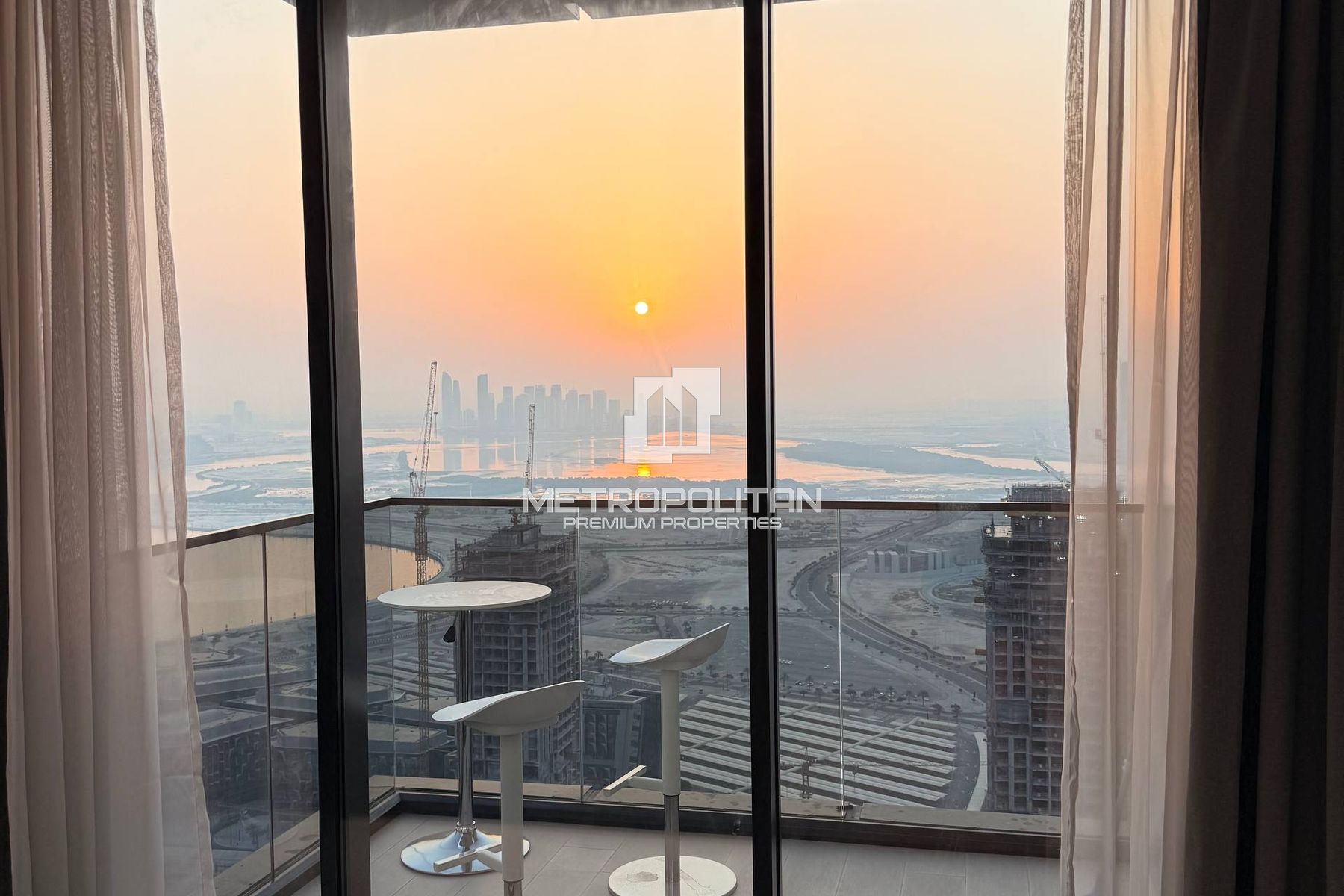 Fully Furnished | High Floor | Canal View
