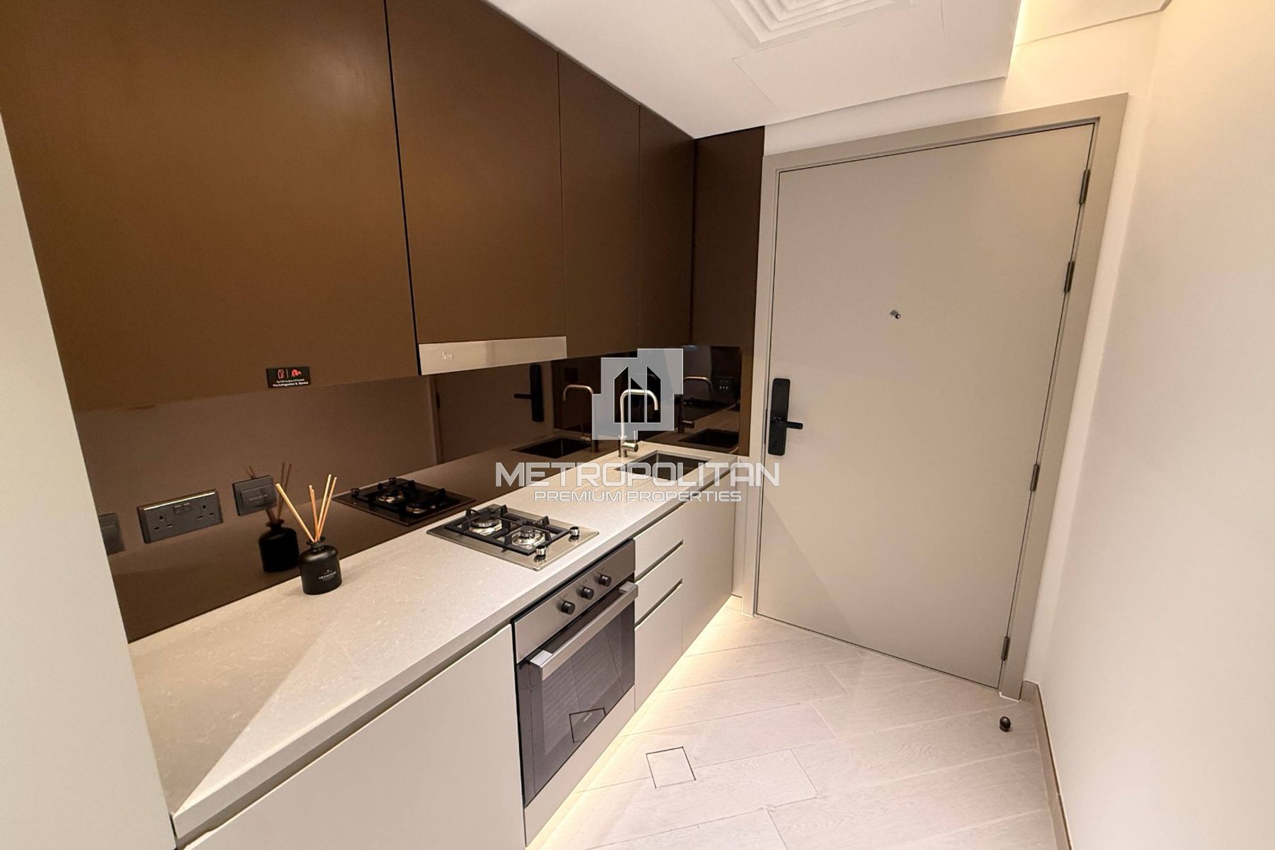 Fully Furnished | High Floor | Canal View