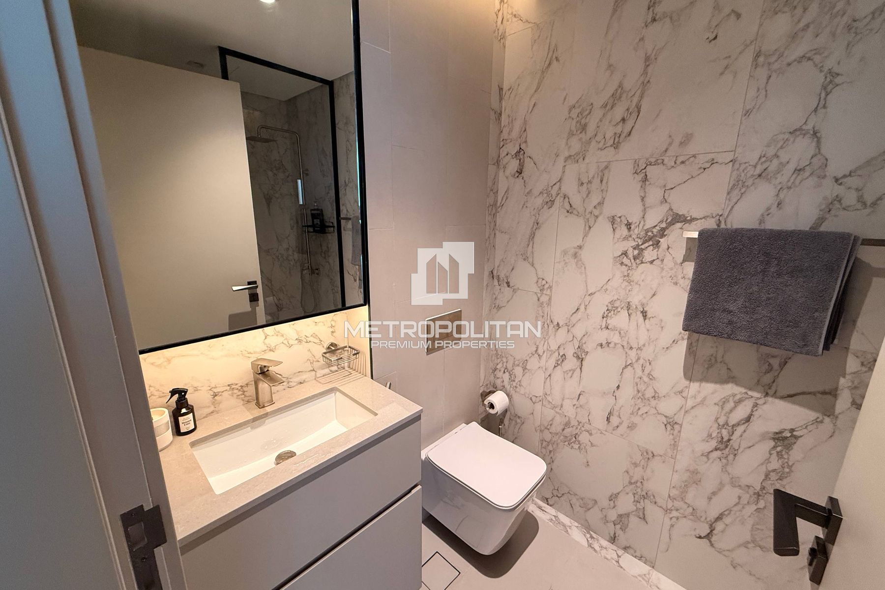 Fully Furnished | High Floor | Canal View