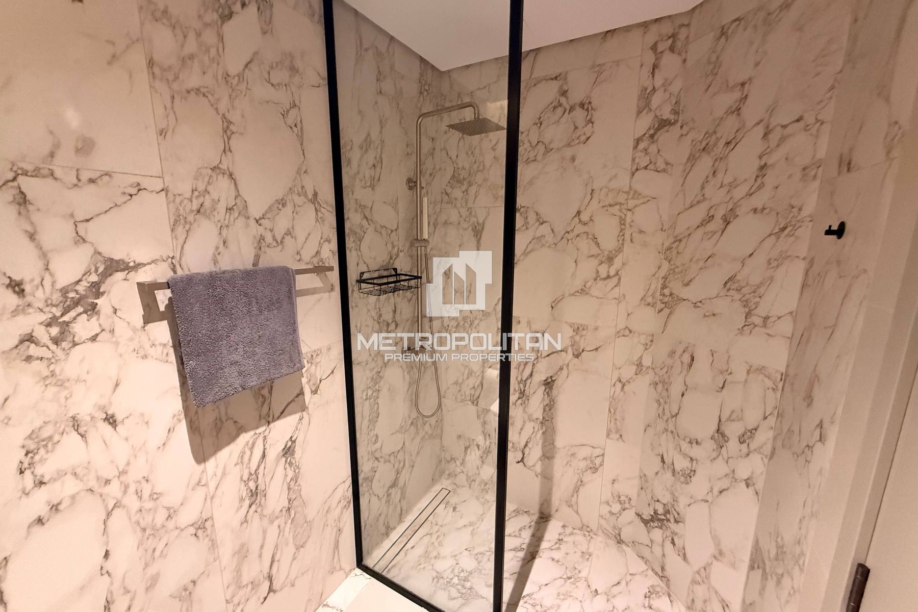 Fully Furnished | High Floor | Canal View