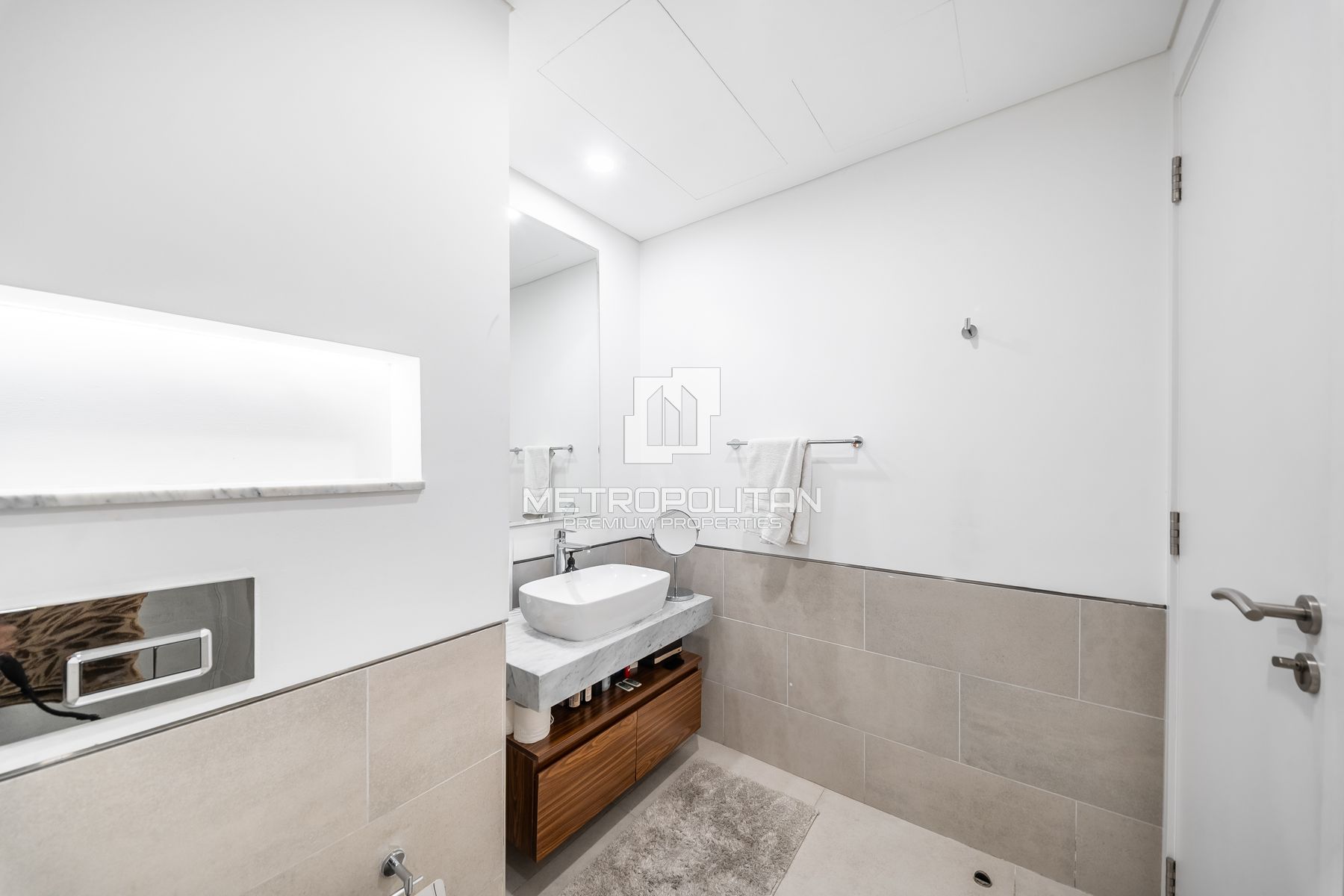 Upgraded | Fully Furnished | Prime Location