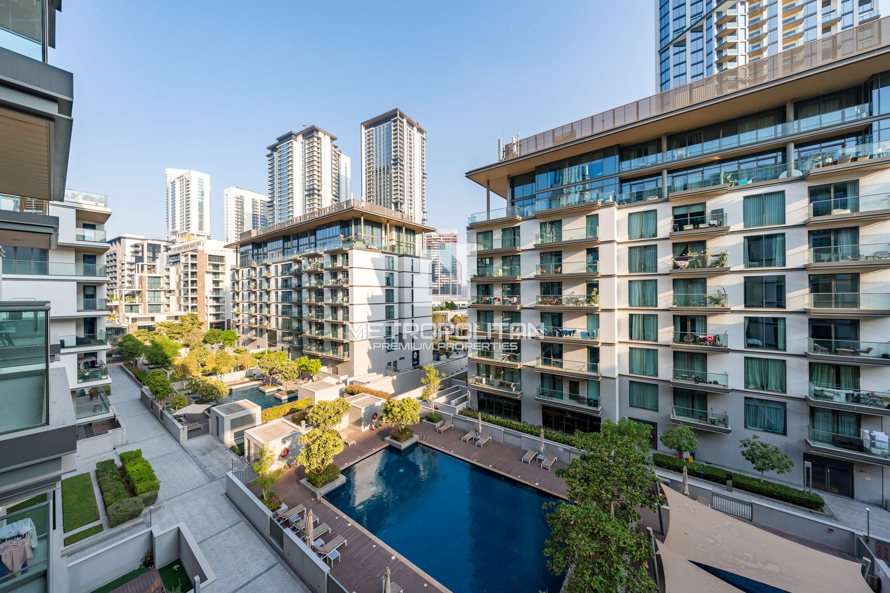 Swimming Pool View | Spacious | Vacant on Transfer