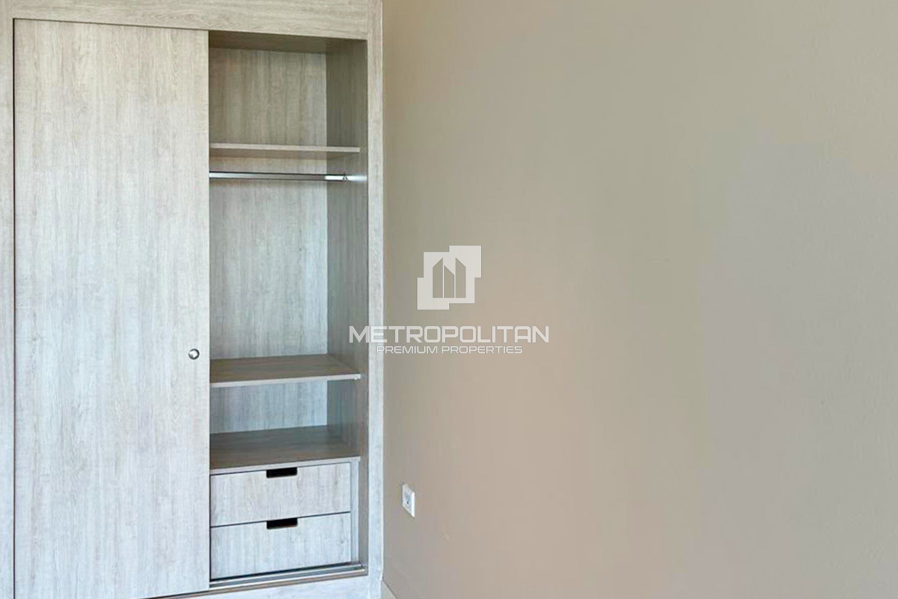 Partial Sea View | Beach Access | Premium Address