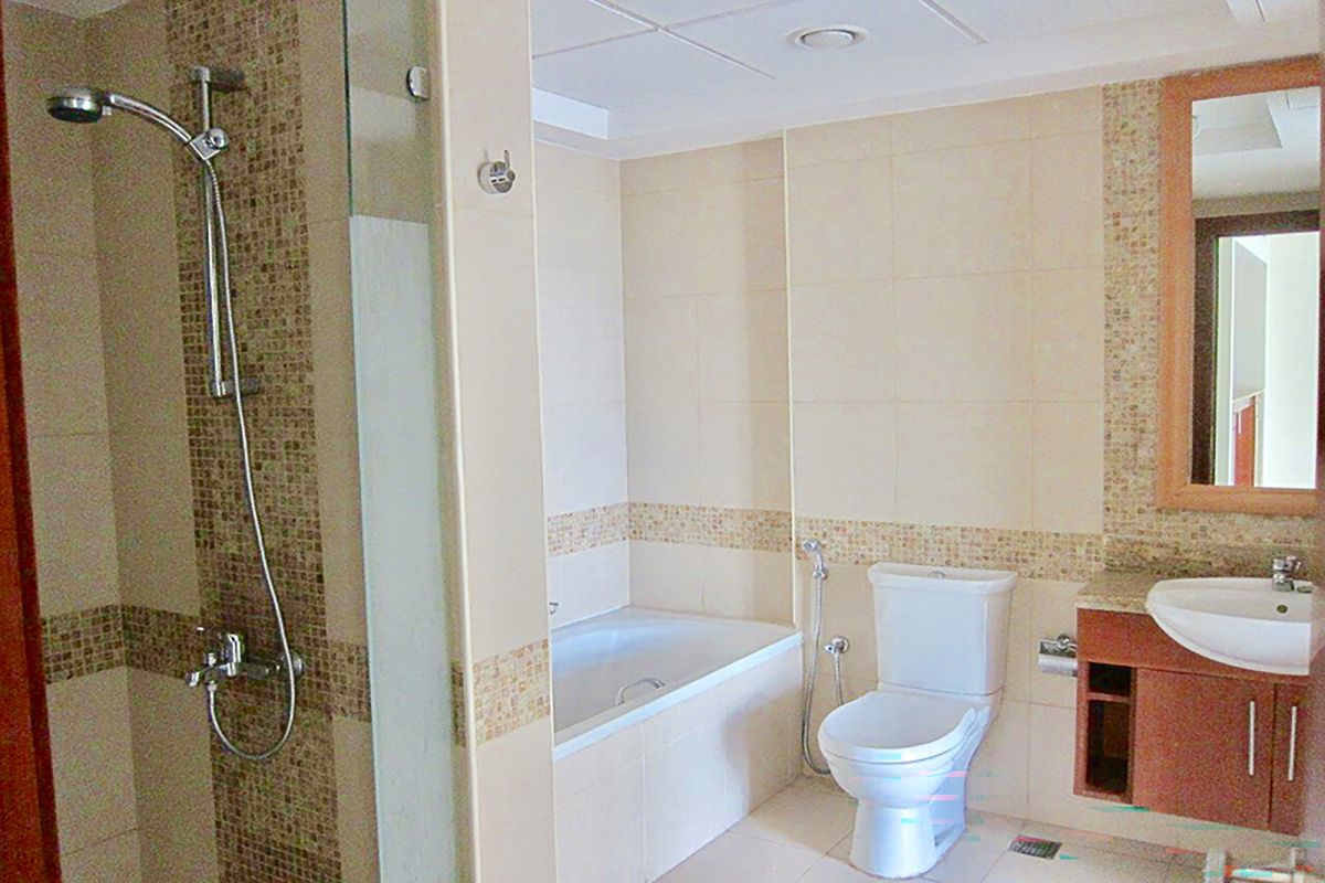 Partial Golf View | Bright Residence | Best Deal