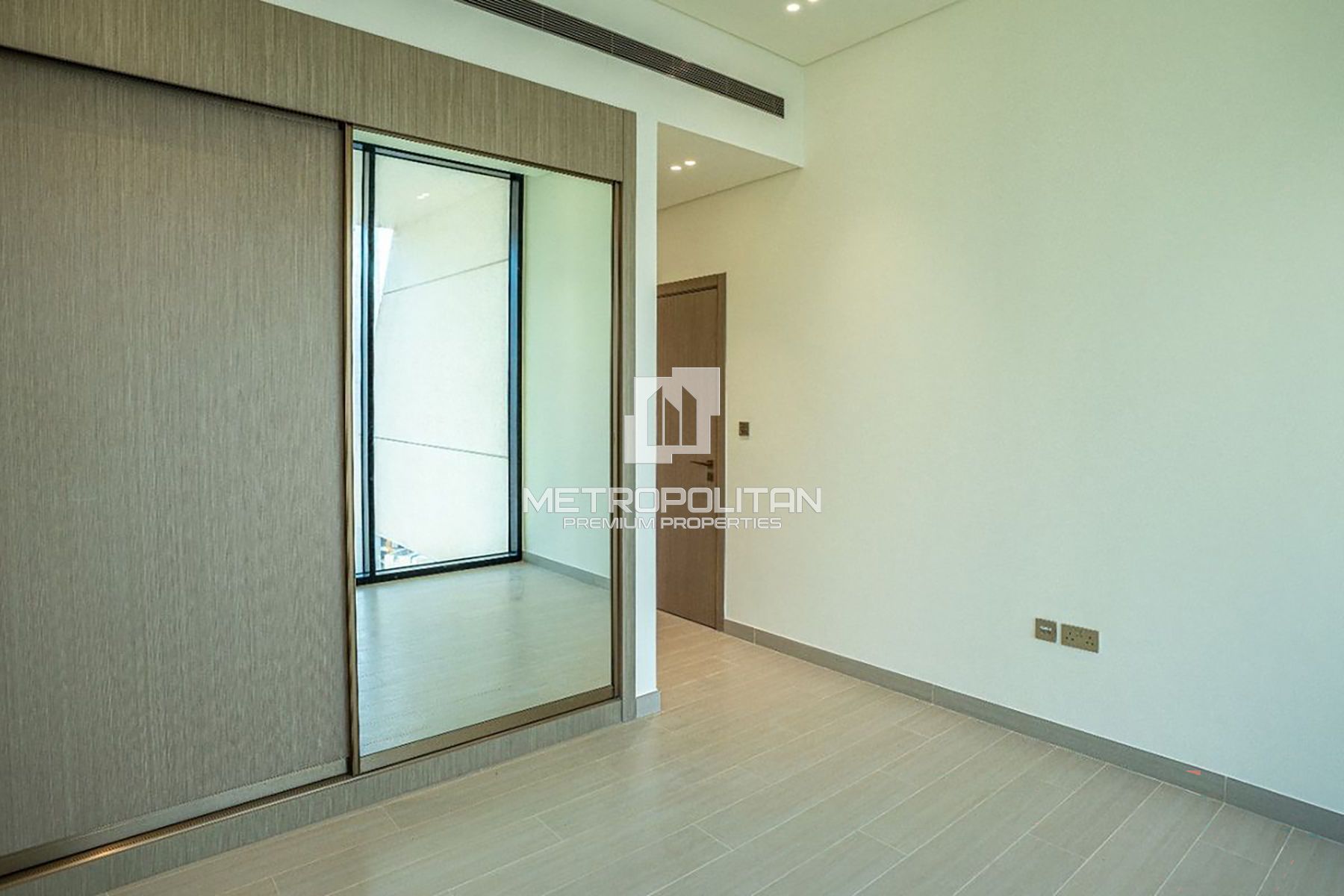 1BR Apartment for Sale in Binghatti Phantom, Jumeirah Village Circle - MPS-50700
