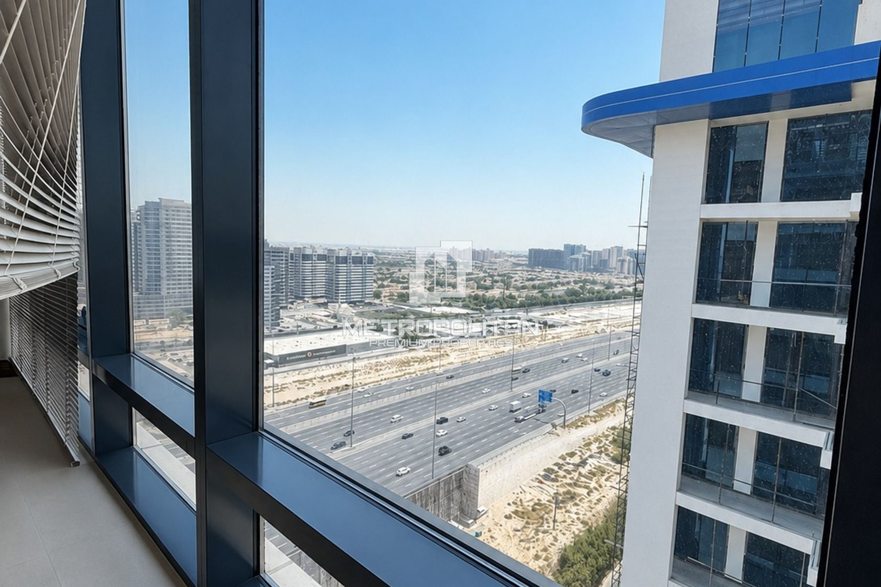 Urgent Sale | High Floor| Fully Fitted Unit