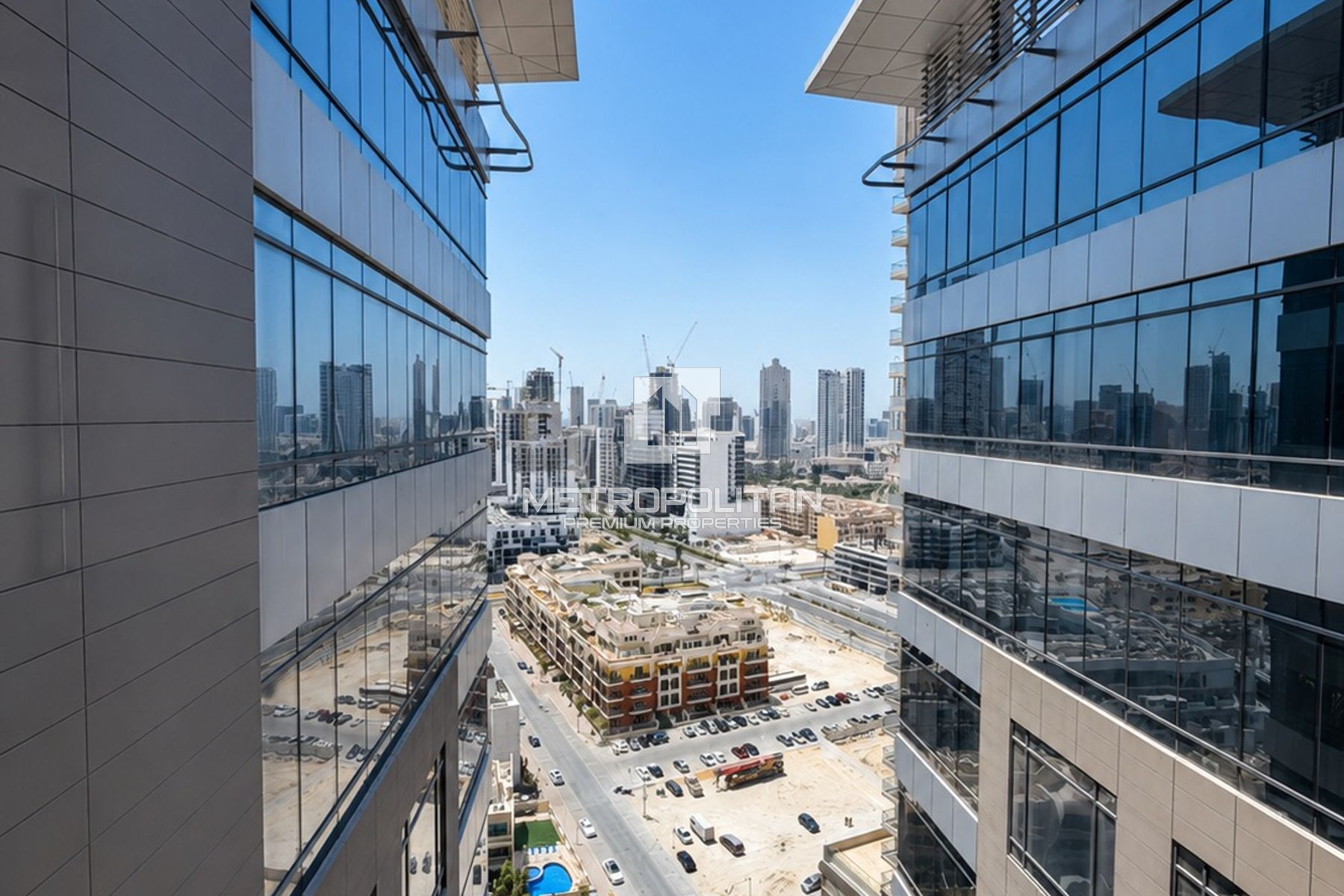 Urgent Sale | High Floor| Fully Fitted Unit