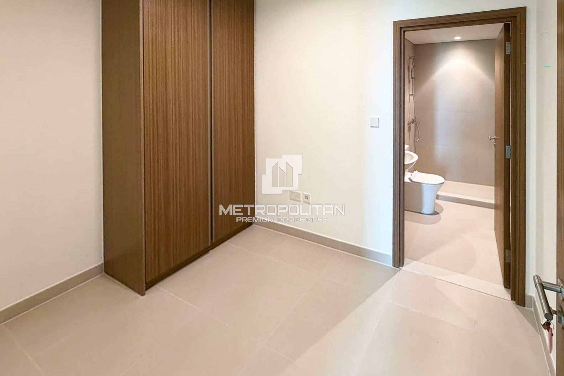 Highest Floor | Best Price |Beach View | Motivated