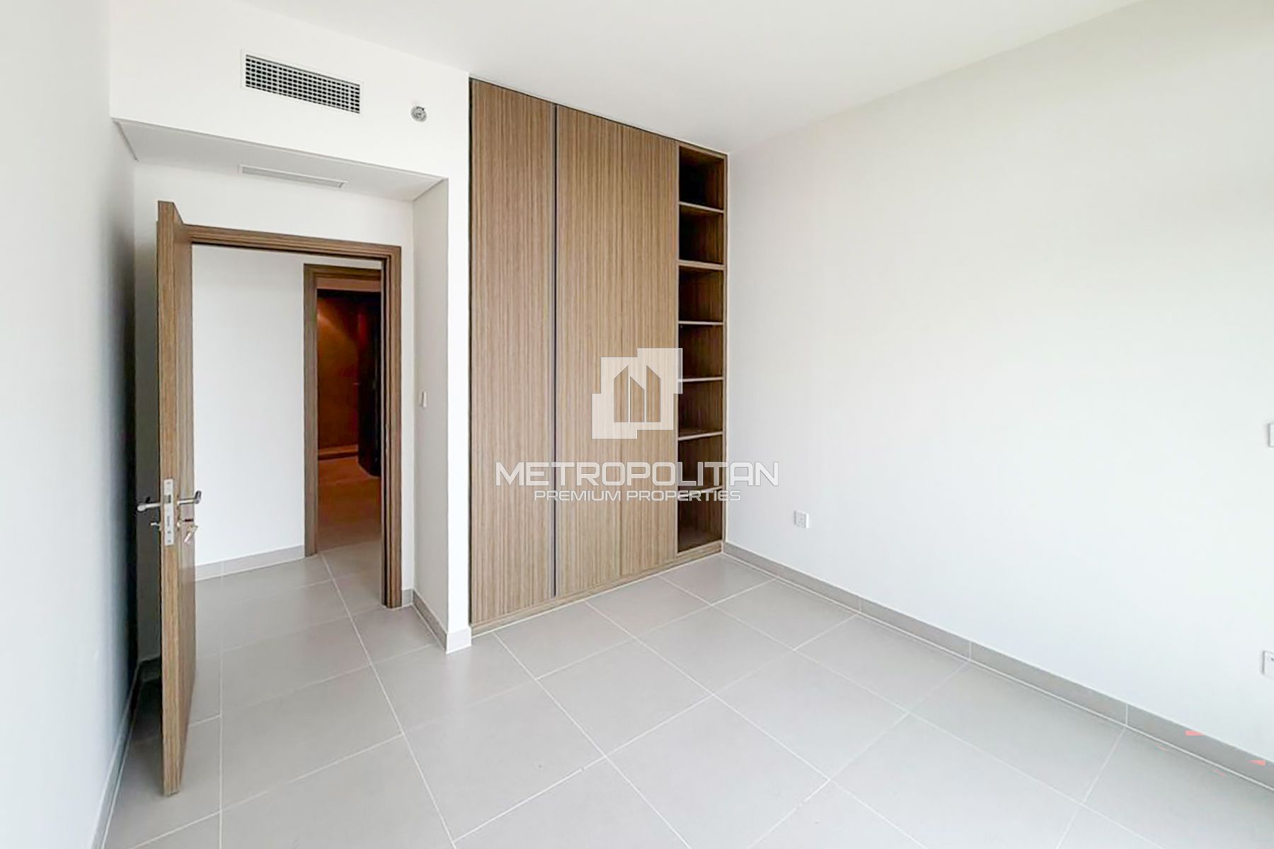 Highest Floor | Best Price |Beach View | Motivated