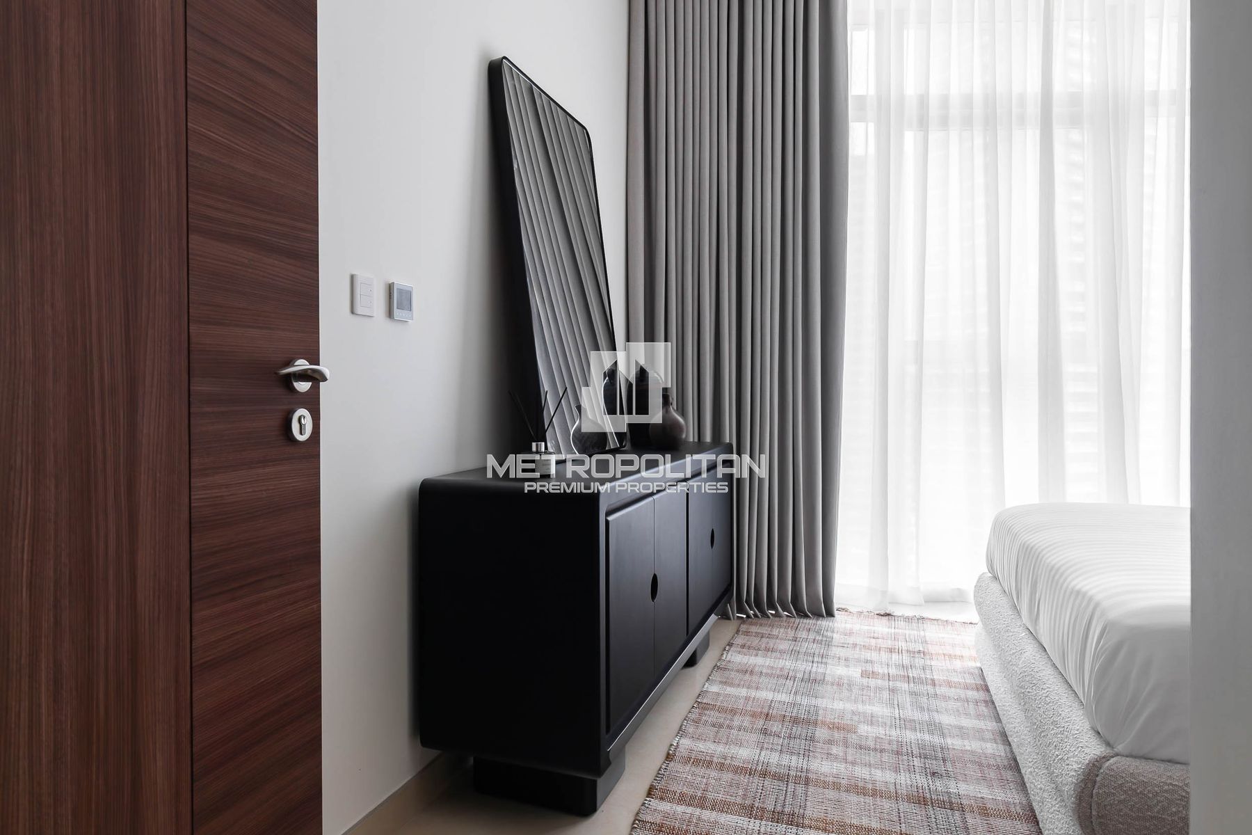 3BR & Maid's| Fully Upgraded and Furnished| Vacant