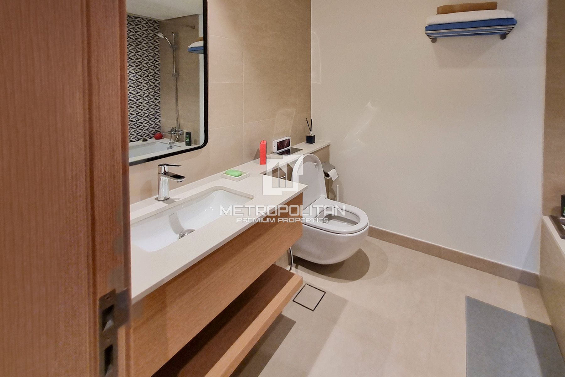 FURNISHED | MOTIVATED SELLER | LOW FLOOR