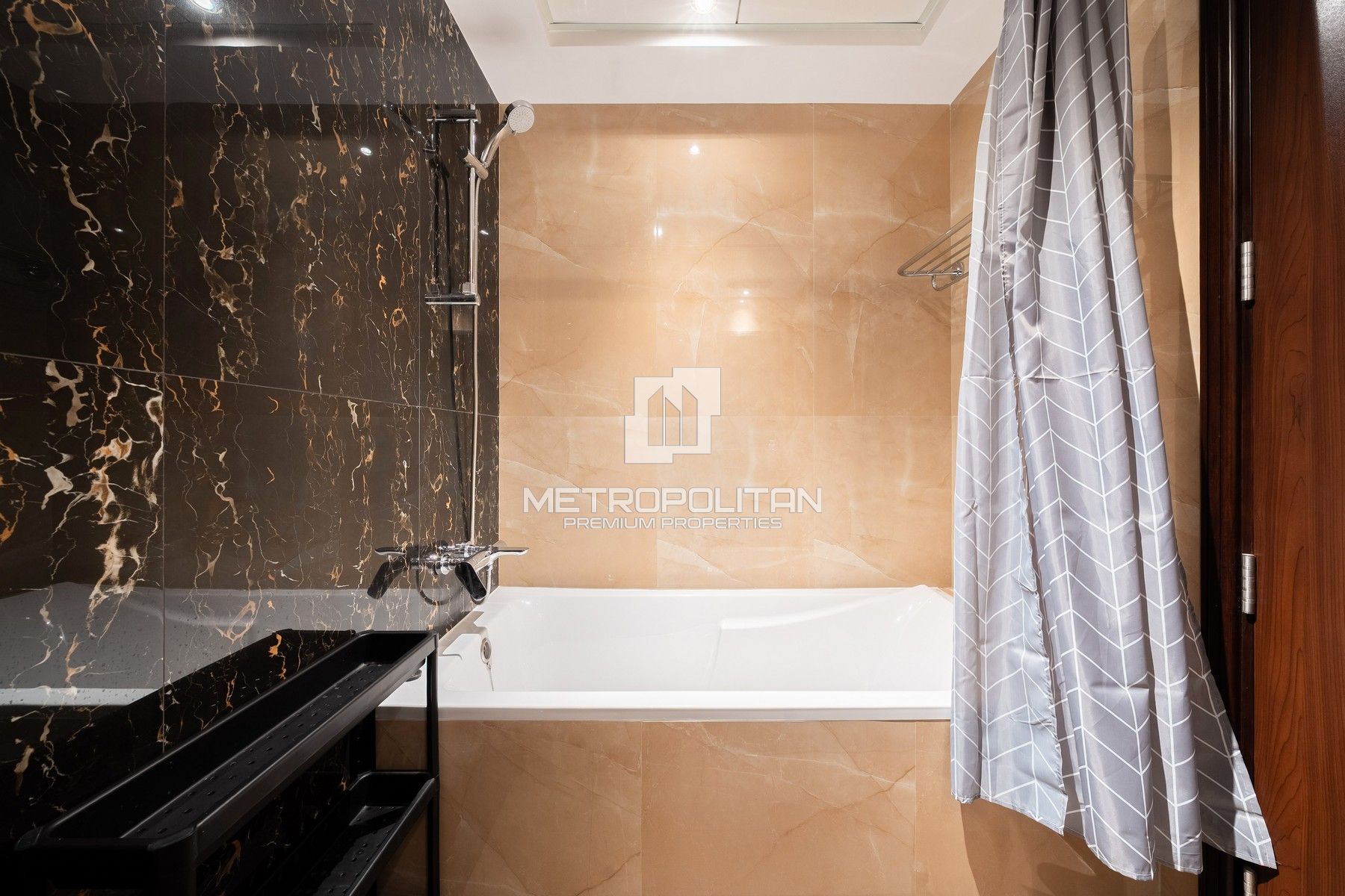 Downtown | Canal View | Fully Furnished | Spacious
