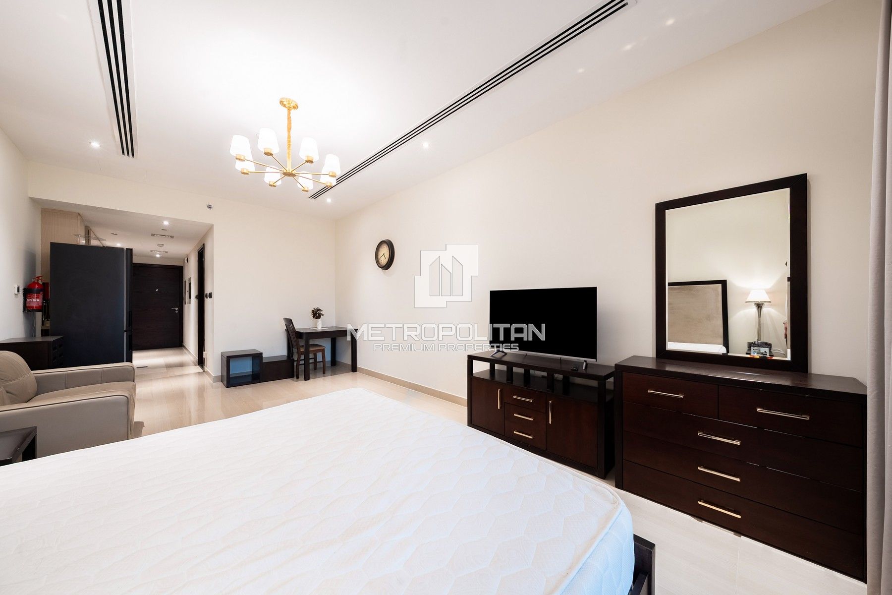 Downtown | Canal View | Fully Furnished | Spacious