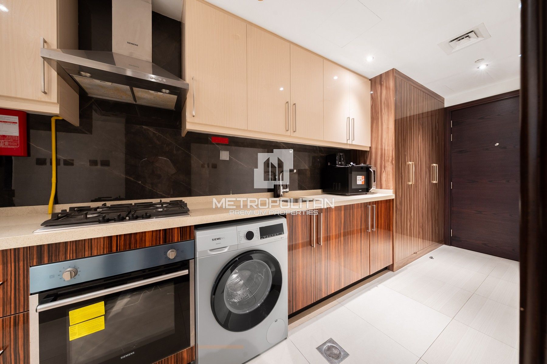 Downtown | Canal View | Fully Furnished | Spacious