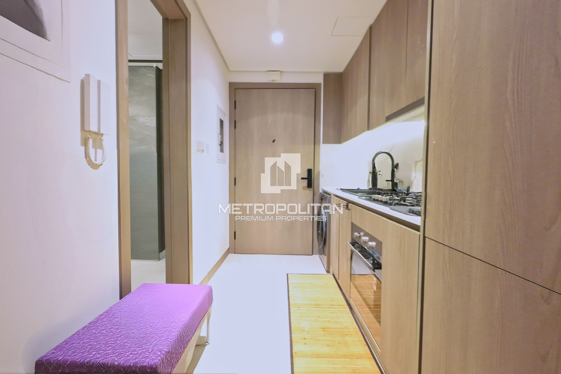 Contemporary Studio Living | Excellent Investment