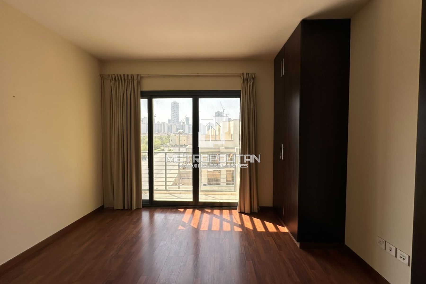 3BR TH with Basement | Park View | Vacant