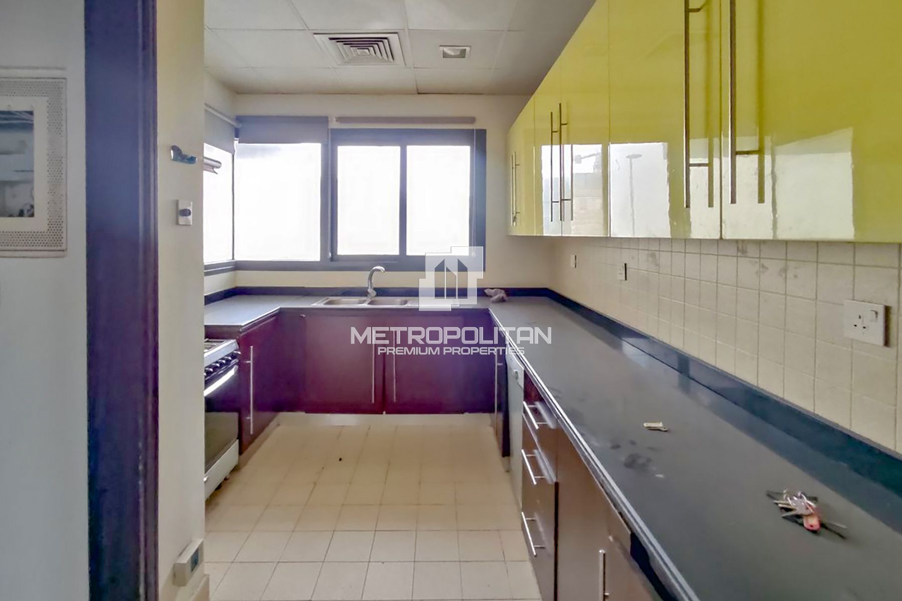 3BR TH with Basement | Park View | Vacant
