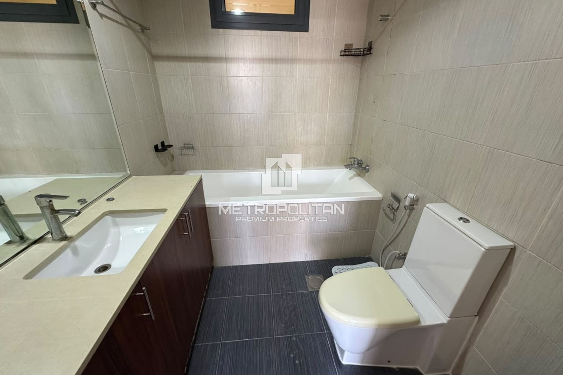 3BR TH with Basement | Park View | Vacant