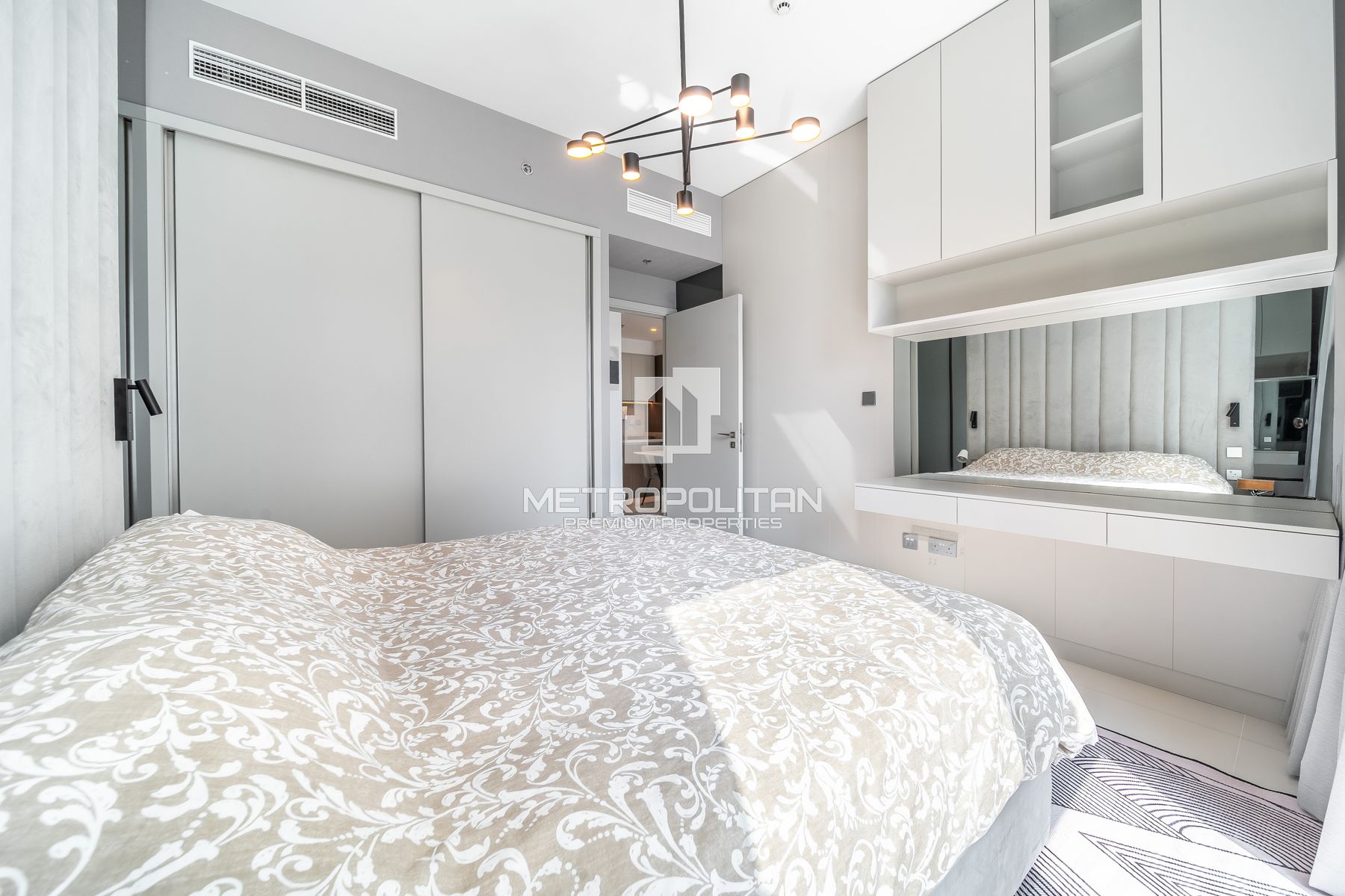 Move-In Ready 1BR | Stylish | EMAAR Beachfront