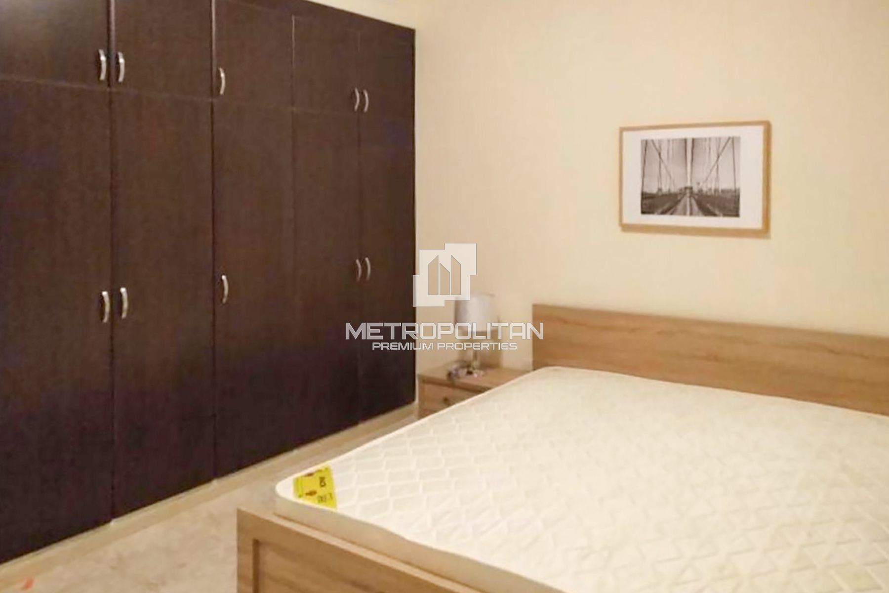 Furnished 1 BR | Next to The Mall & Park | Rented