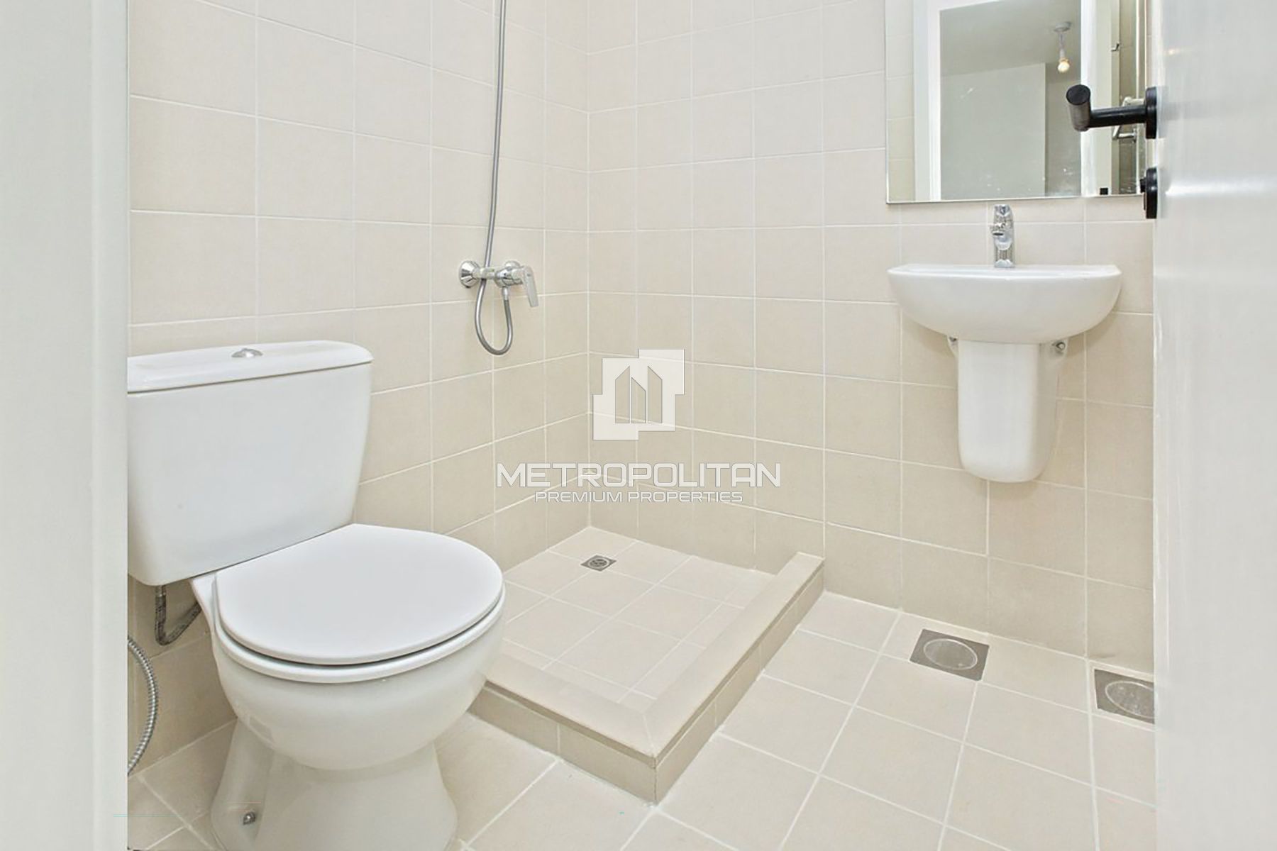 Exclusive | Single Row | Close to Amenities