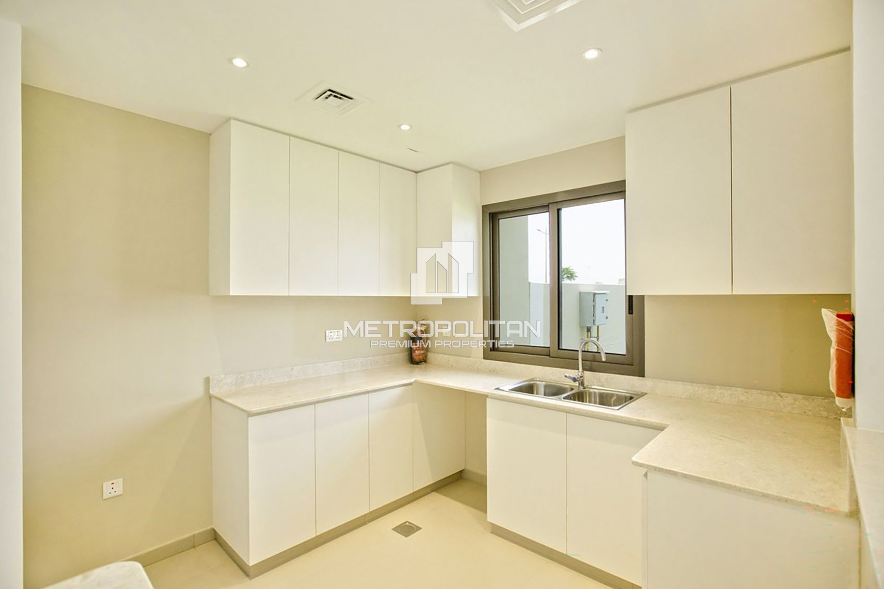 Exclusive | Single Row | Close to Amenities