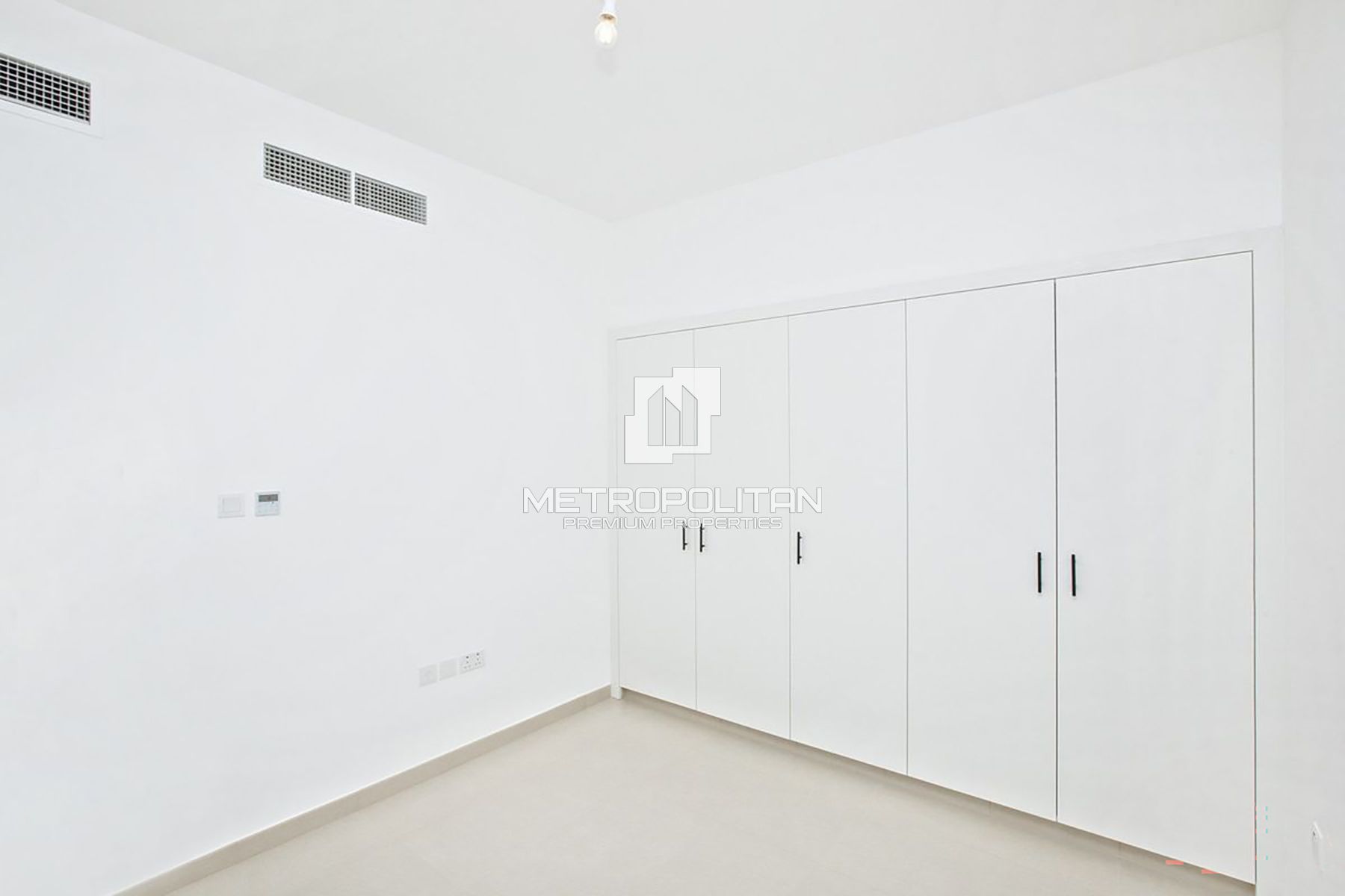 Exclusive | Single Row | Close to Amenities
