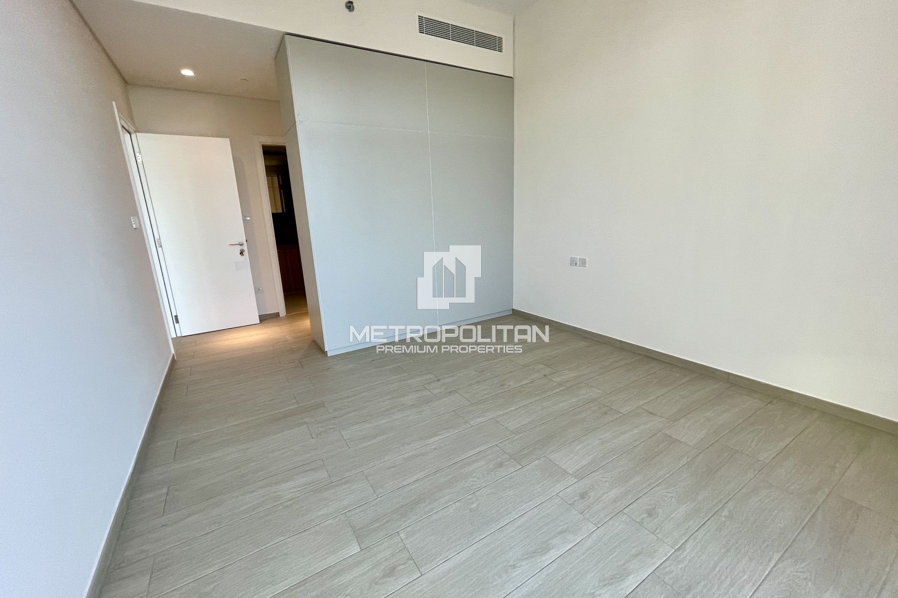 Ras Al Khor View | Bright Unit | Smart Investment