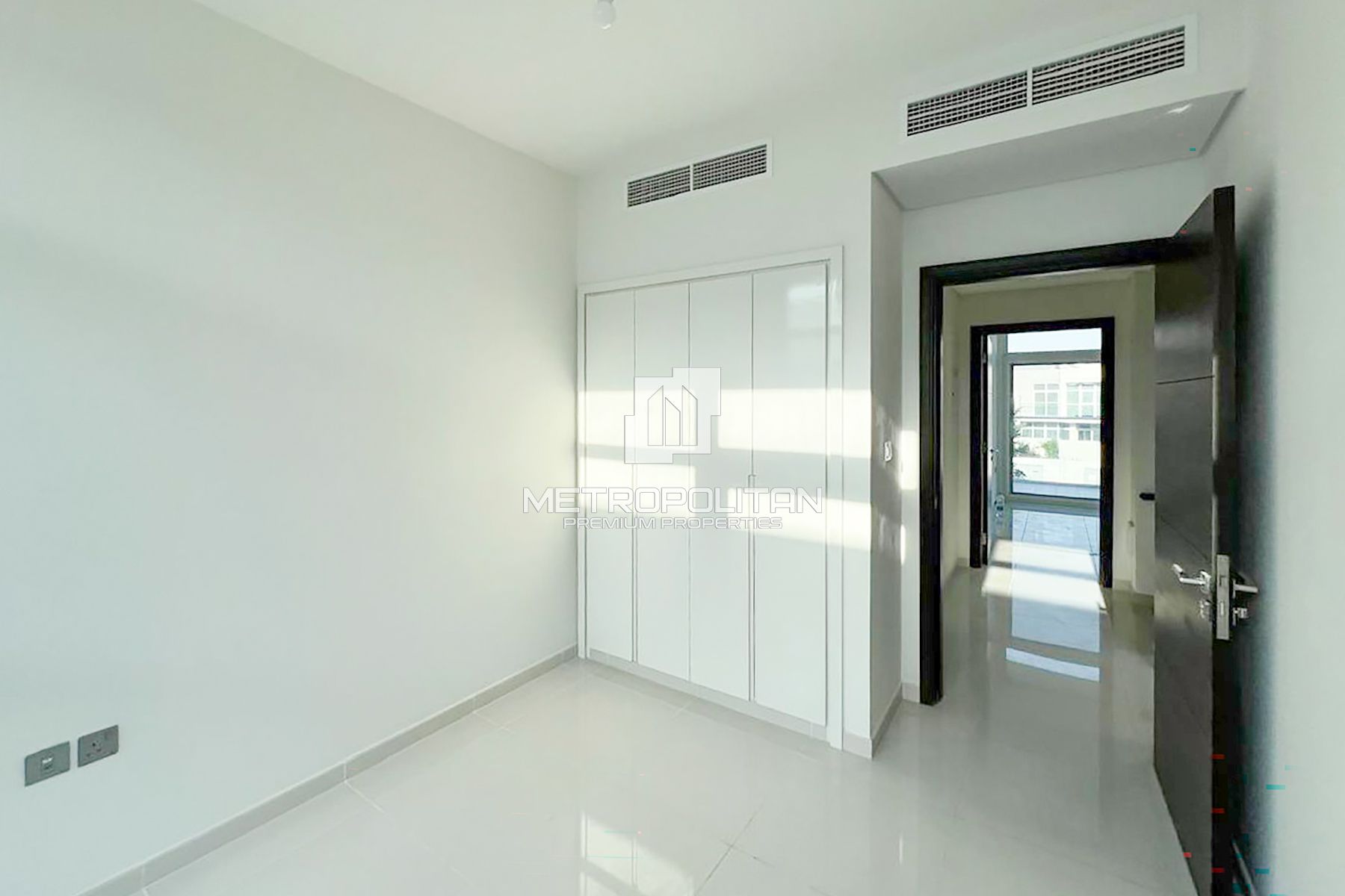 Купить таунхаус в Albizia, Damac Hills 2 - MPS-50890