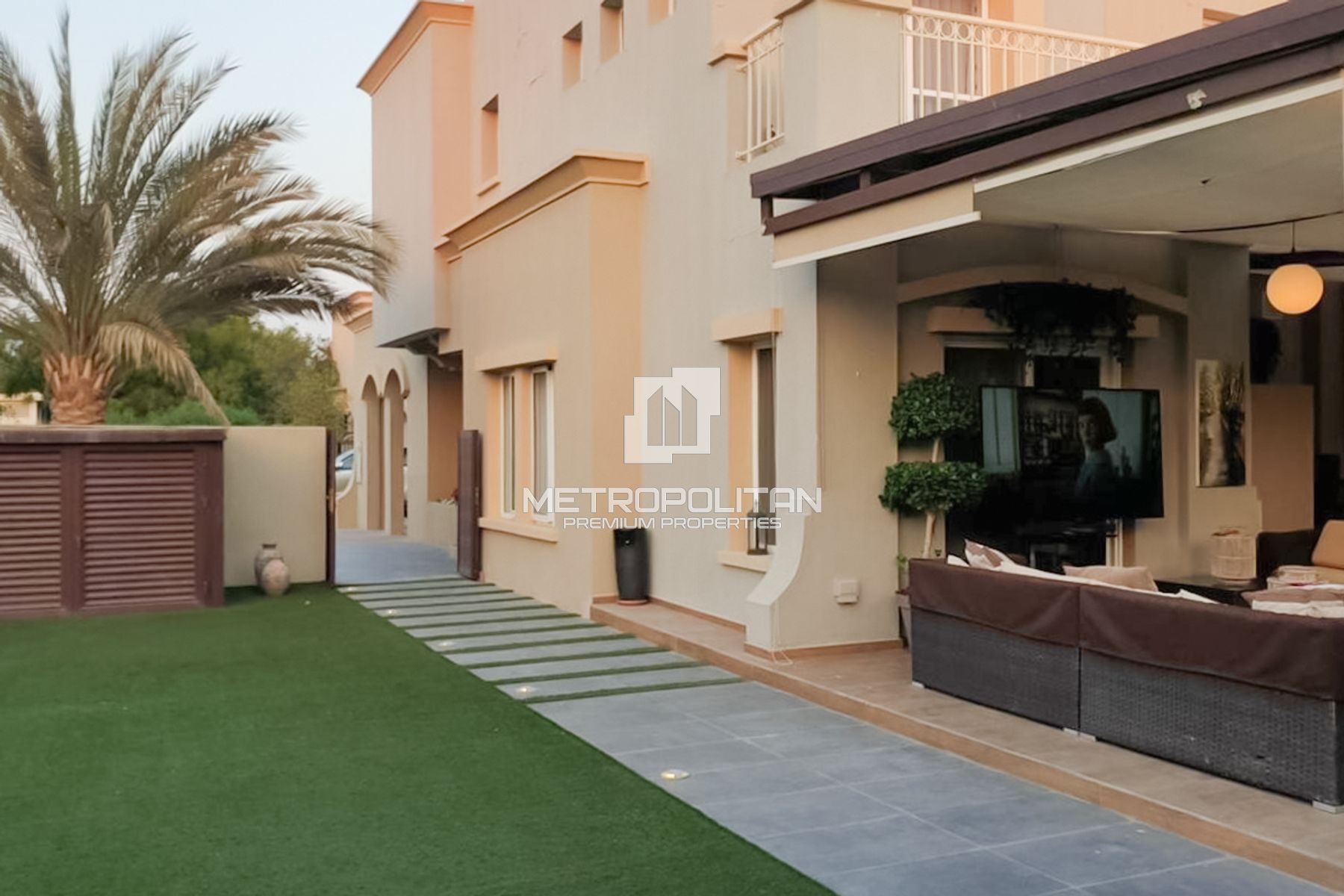 9BR Luxury Upgraded| 2 Combined Villas| Large Plot