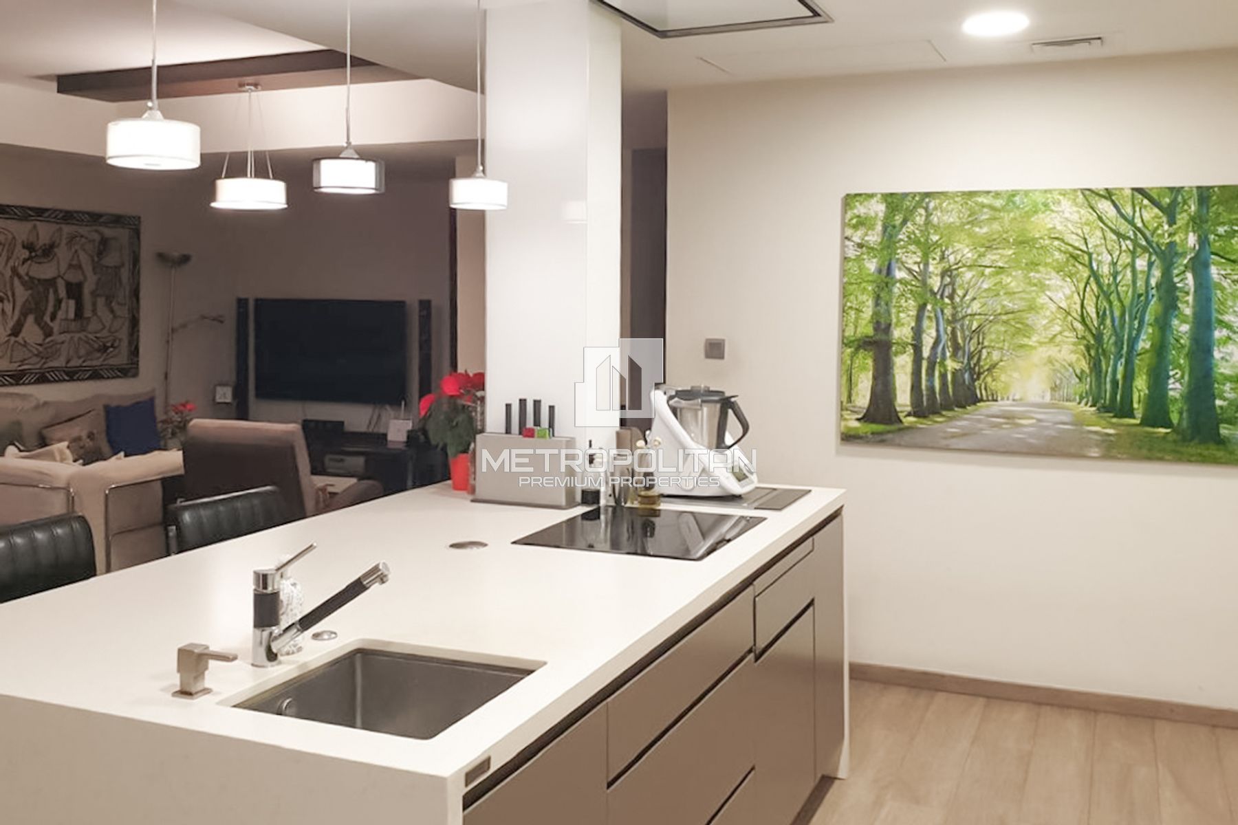 9BR Luxury Upgraded| 2 Combined Villas| Large Plot