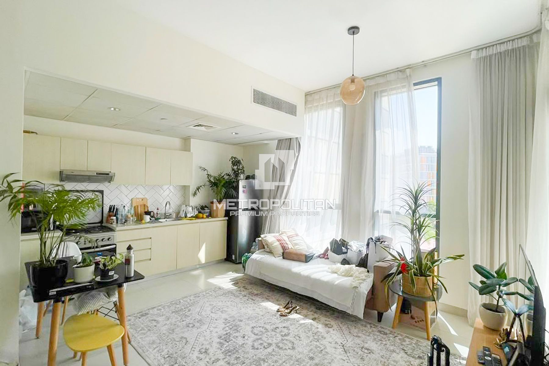Pool View| Fully Furnished | Open Kitchen
