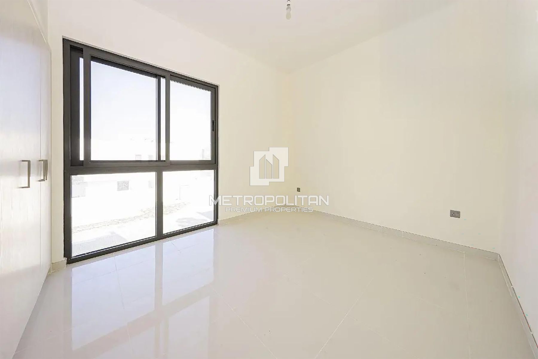 Vacant soon | R2M14 | Closed Kitchen | 3BR+Maid