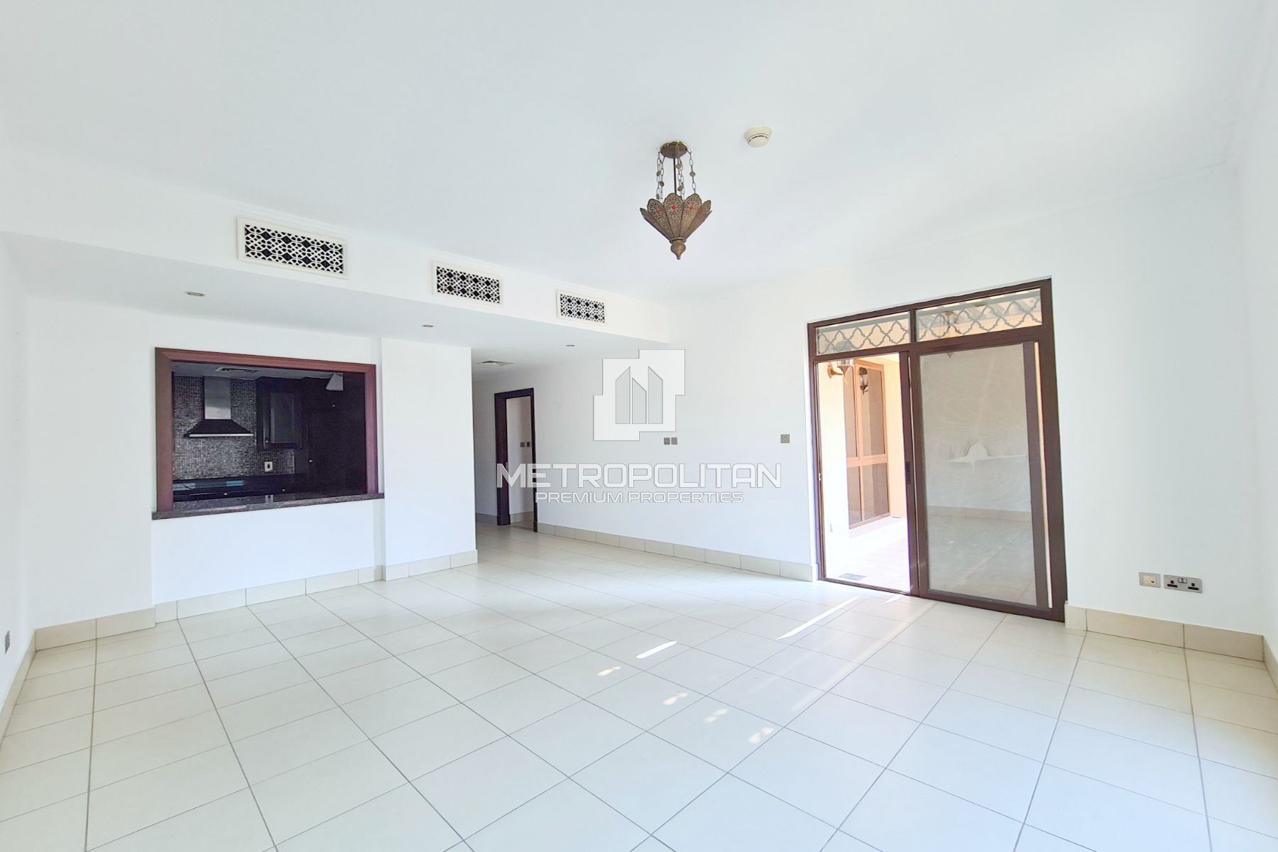Vacant | Spacious Layout | Multiple Options