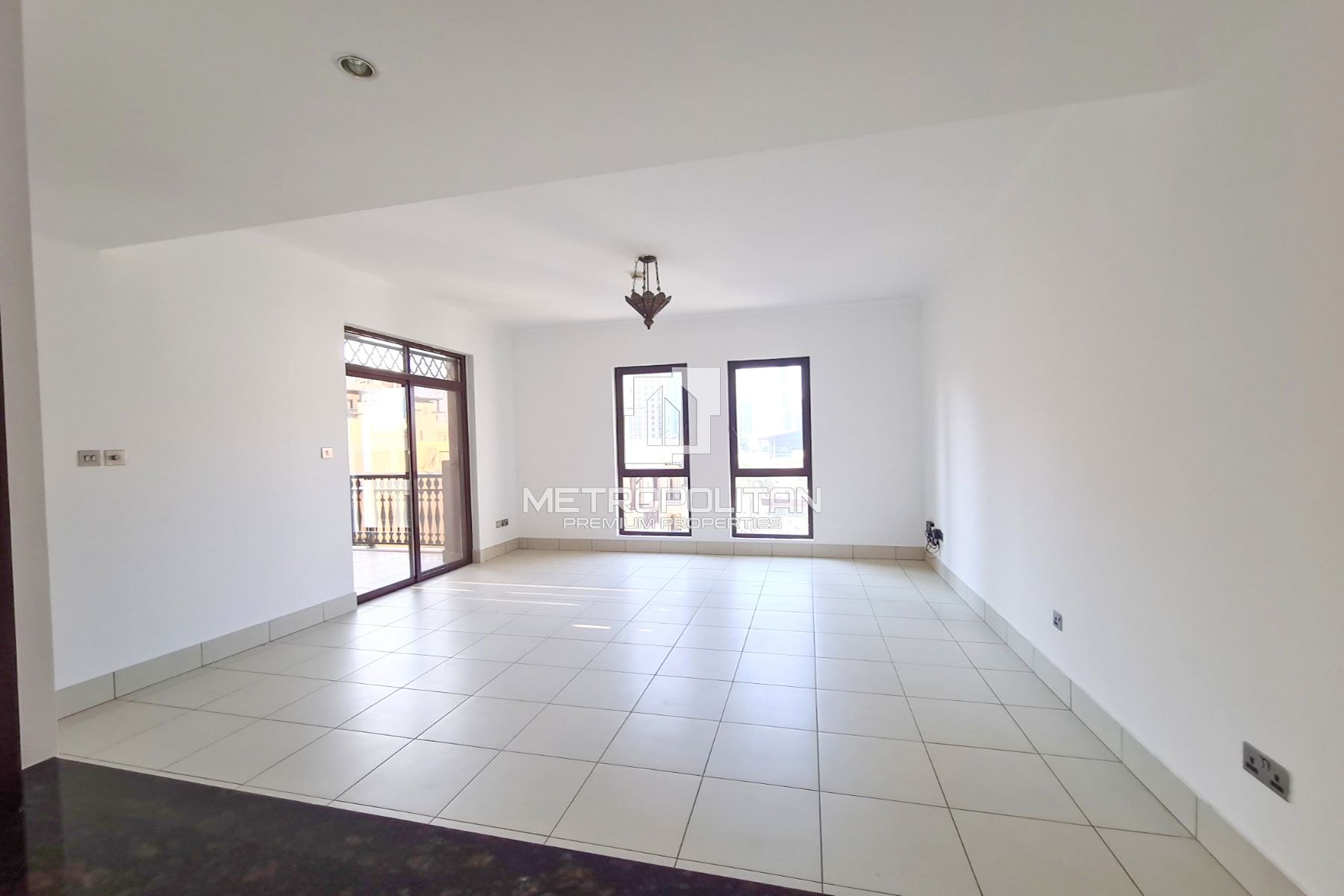 Vacant | Spacious Layout | Multiple Options