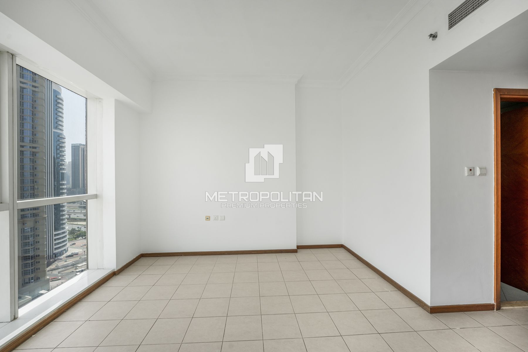 Vastu | Motivated Seller | Park View | Spacious