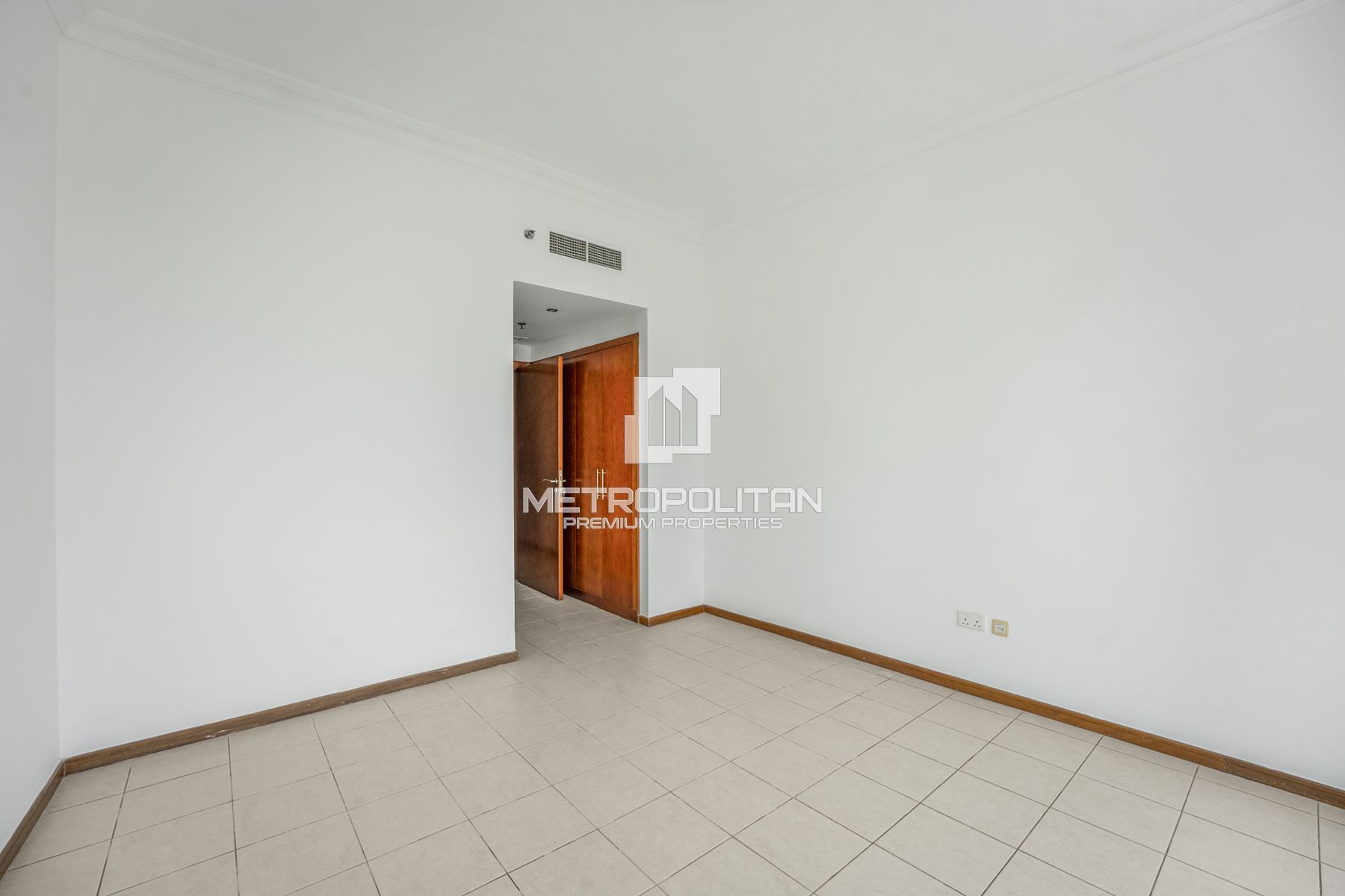 Vastu | Motivated Seller | Park View | Spacious