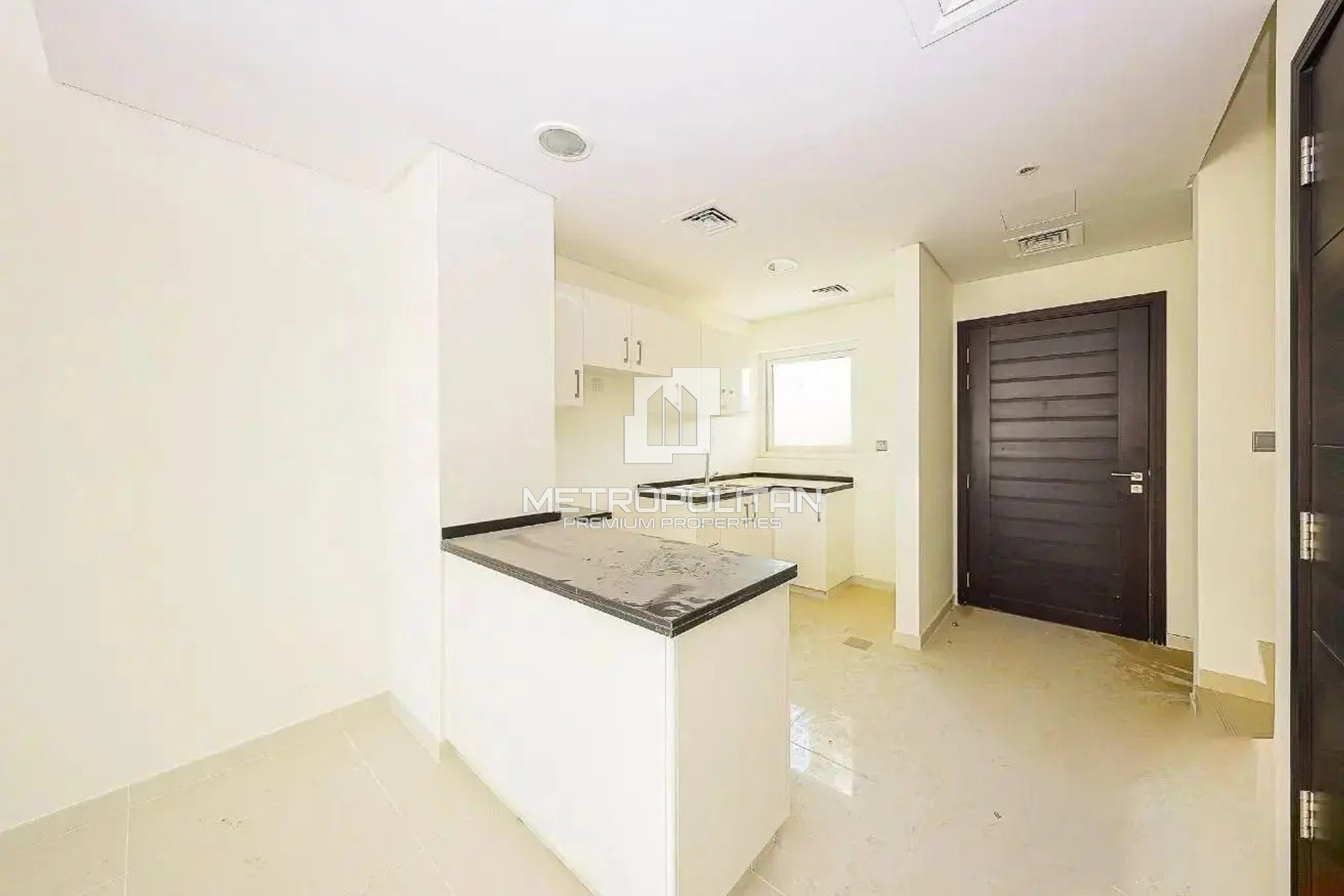 3BR | Rented | Corner | Private Garden | L shape