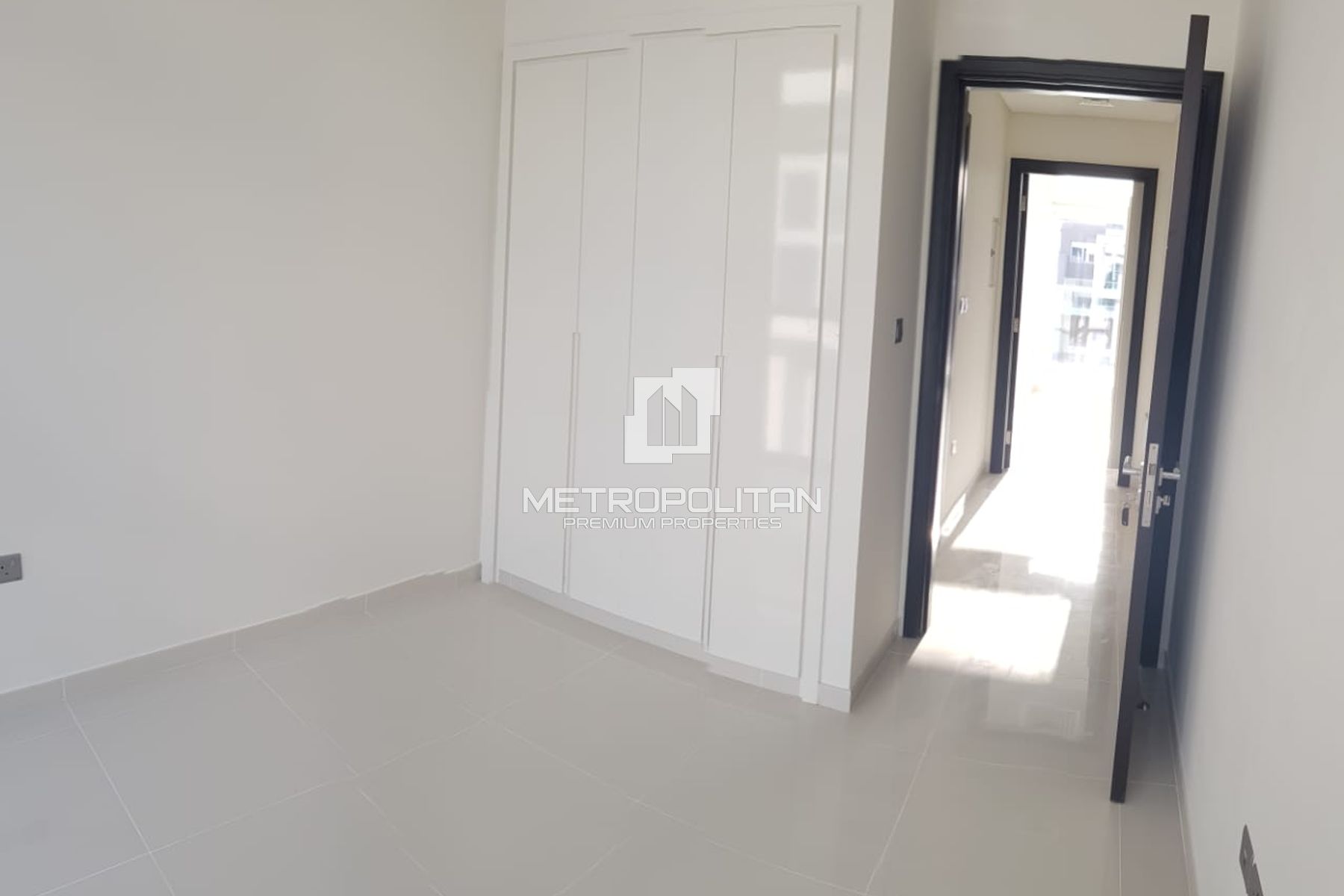 3BR | Rented | Corner | Private Garden | L shape
