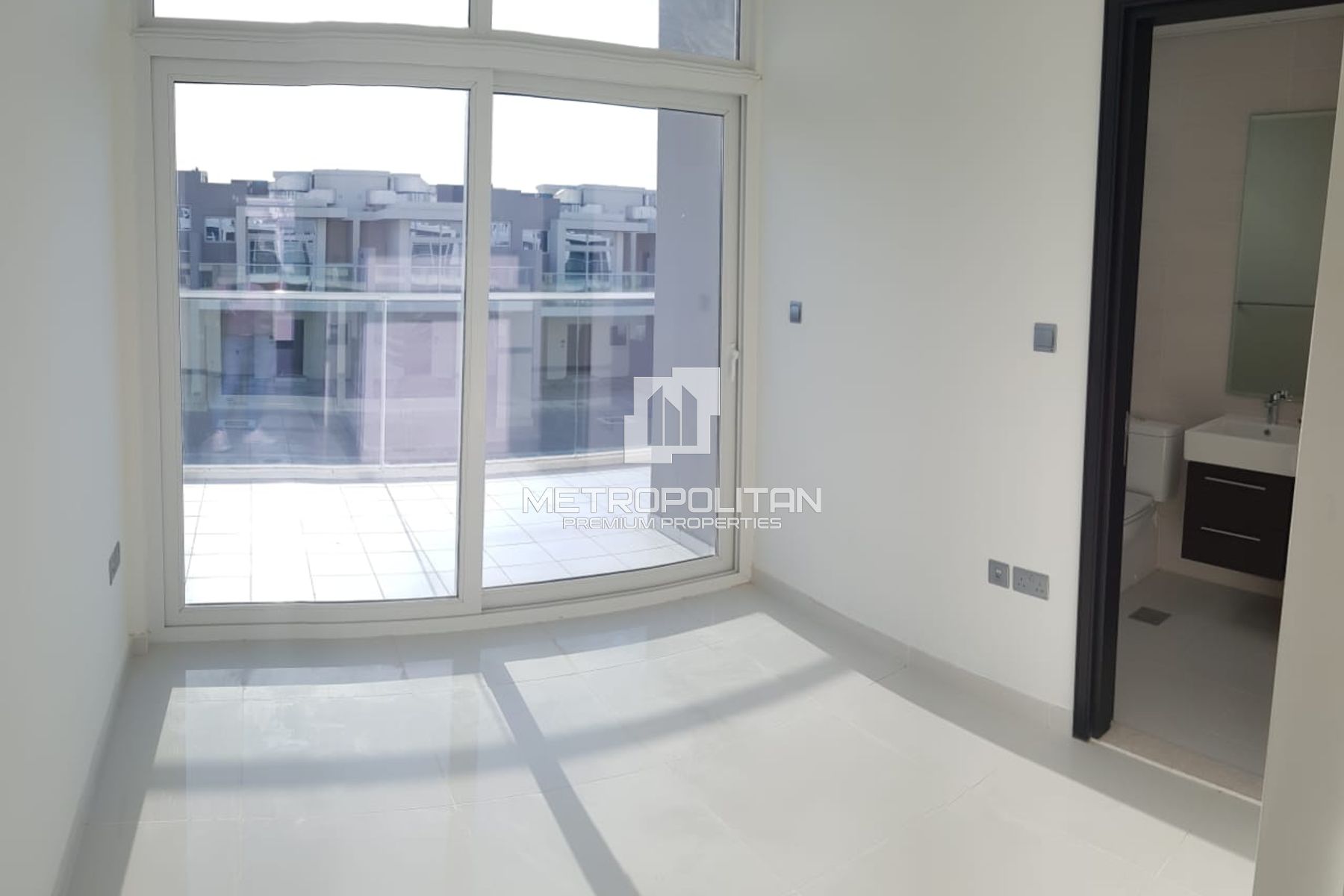 3BR | Rented | Corner | Private Garden | L shape